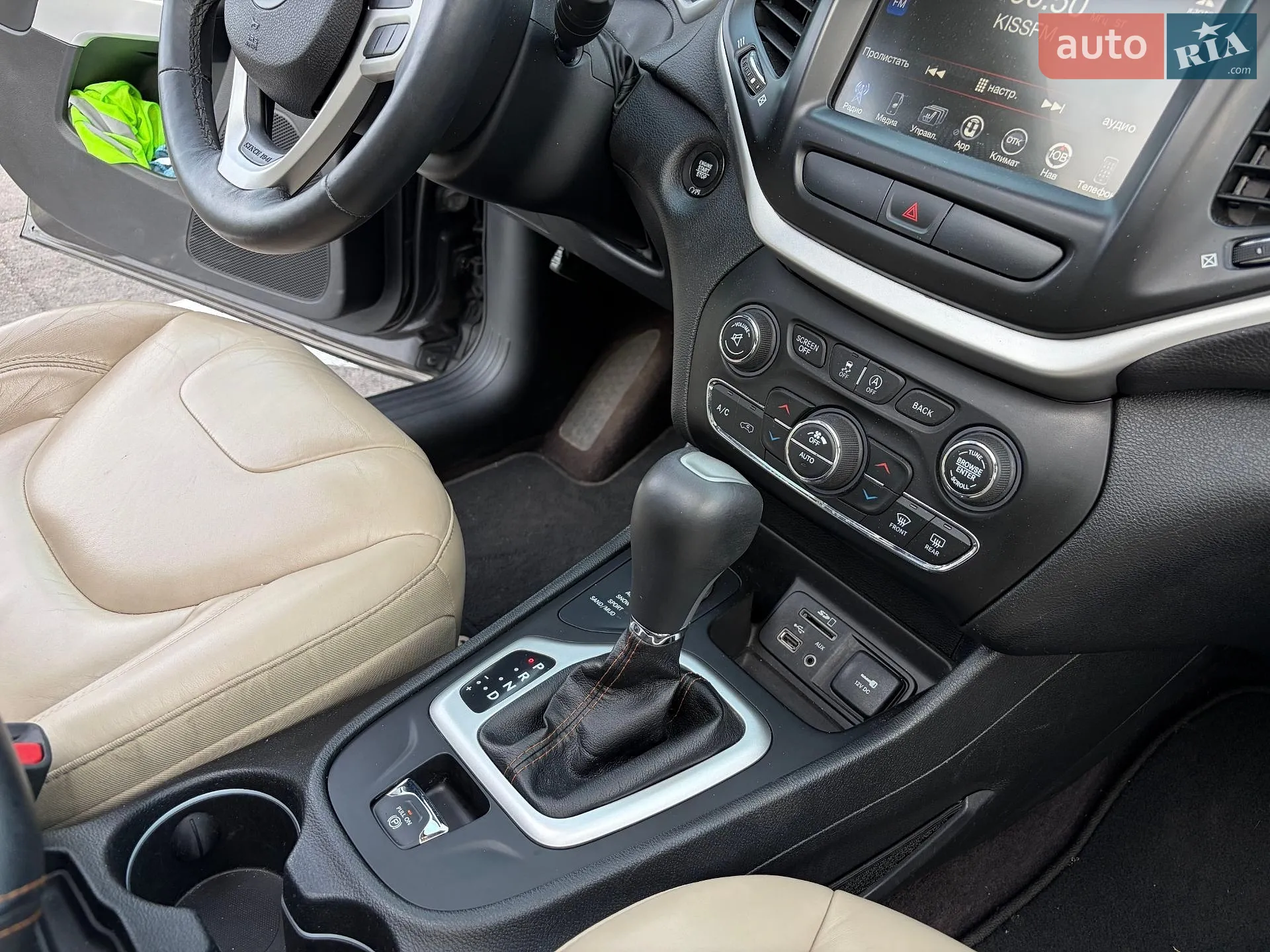 2017 Jeep Cherokee - мініатюра 29