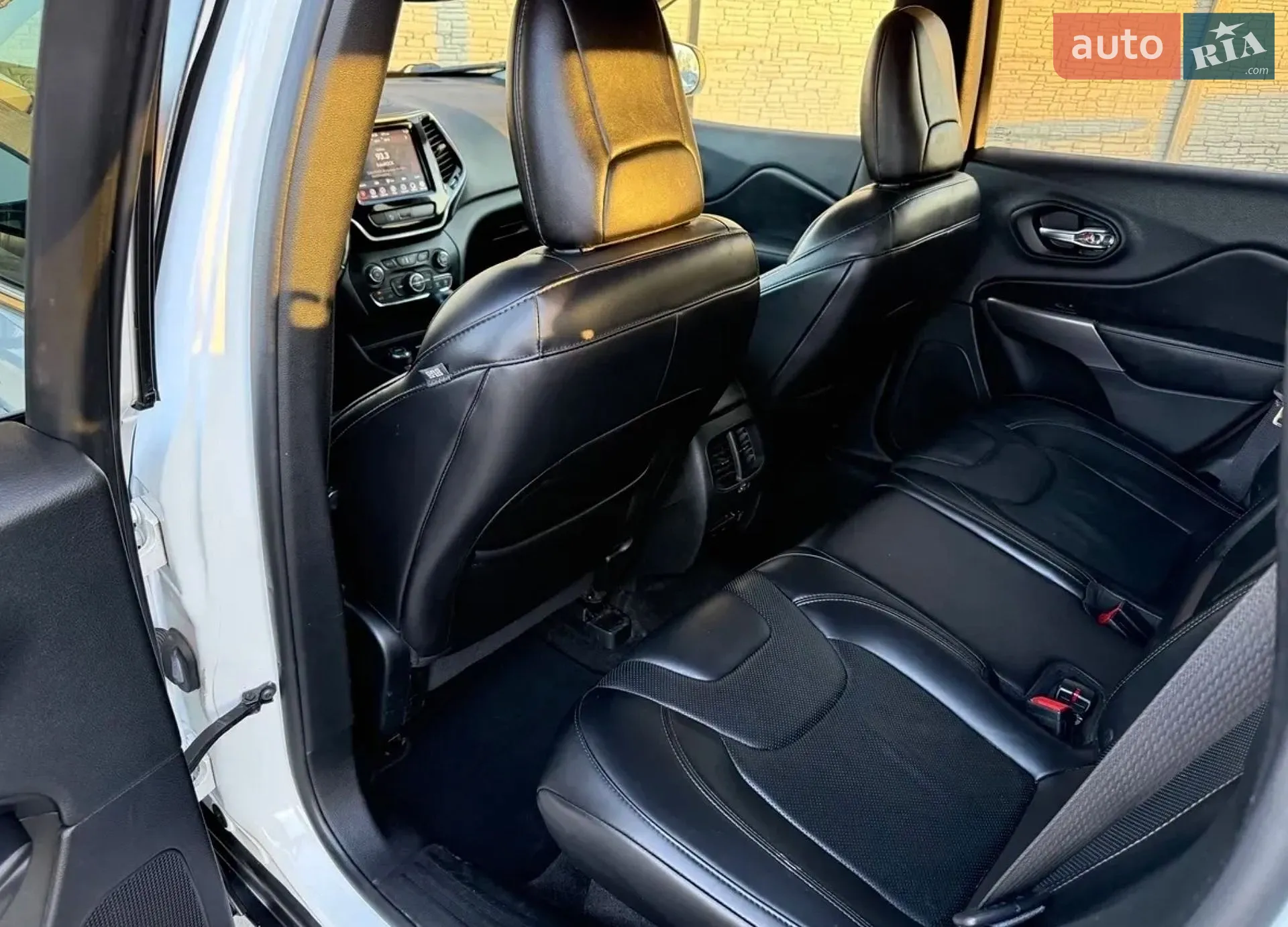 2018 Jeep Cherokee - мініатюра 24