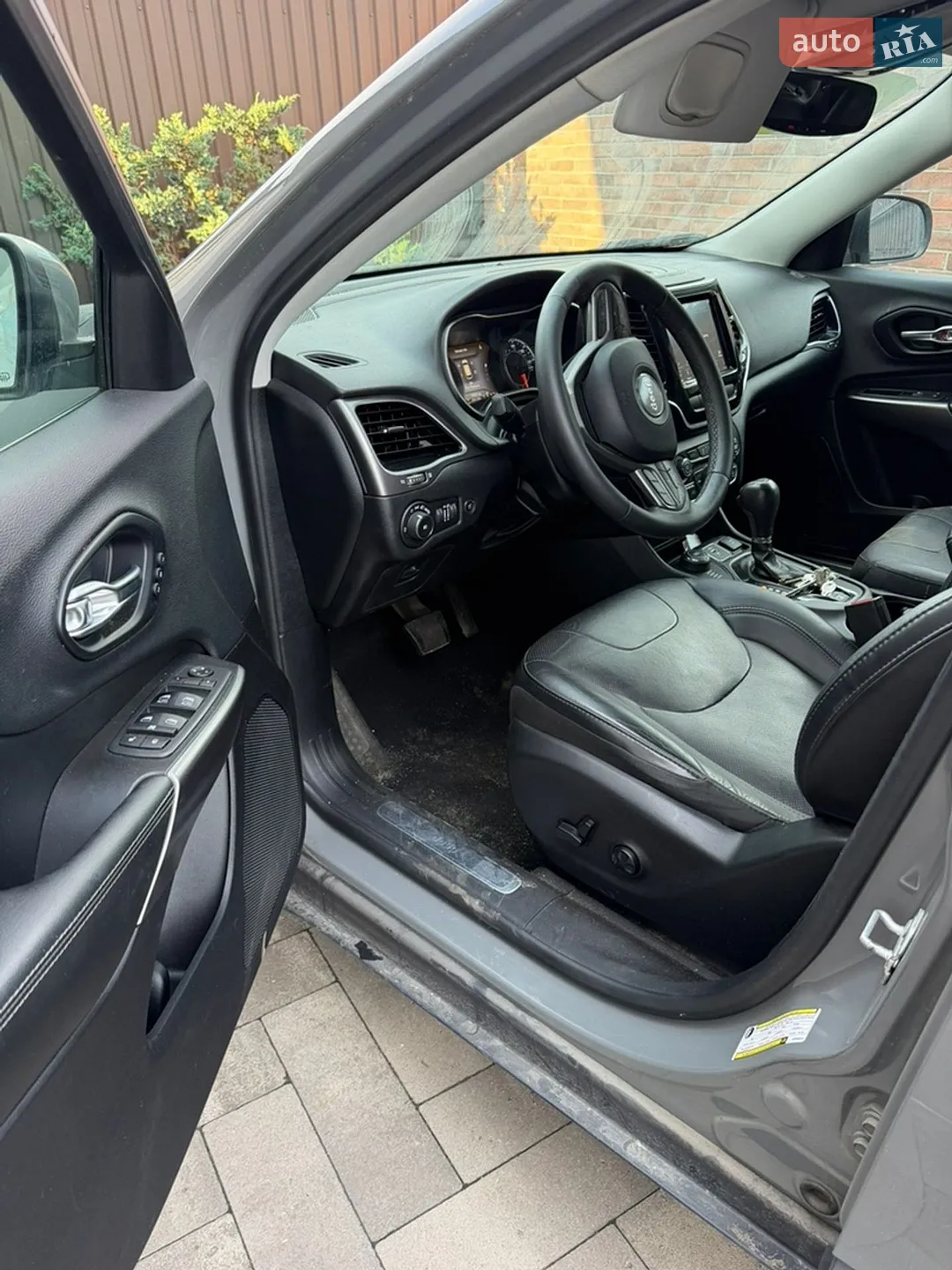 2019 Jeep Cherokee - мініатюра 7