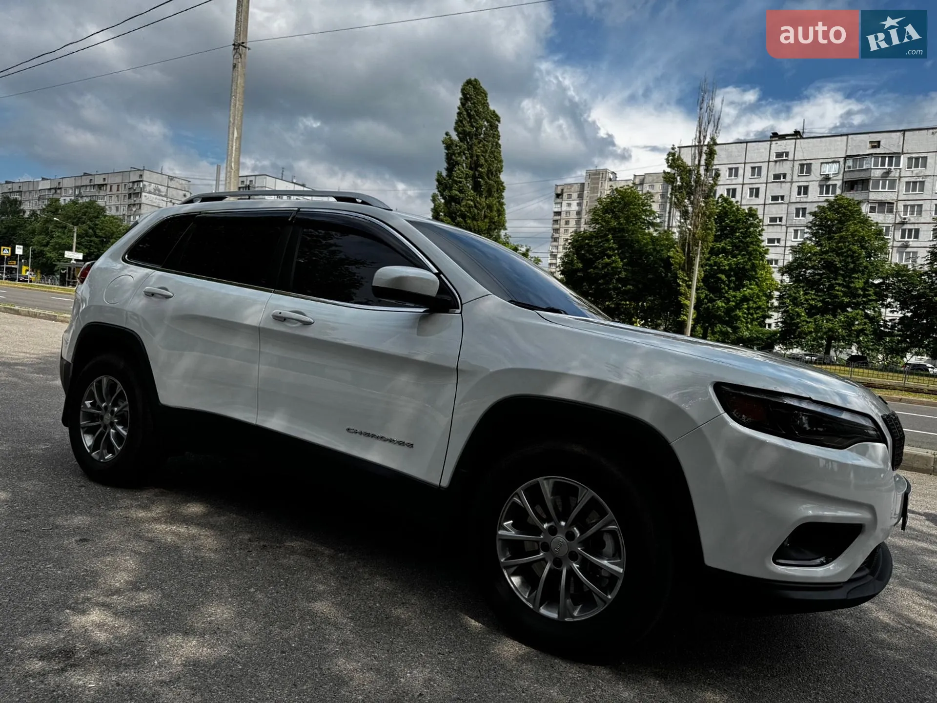 2019 Jeep Cherokee - мініатюра 4