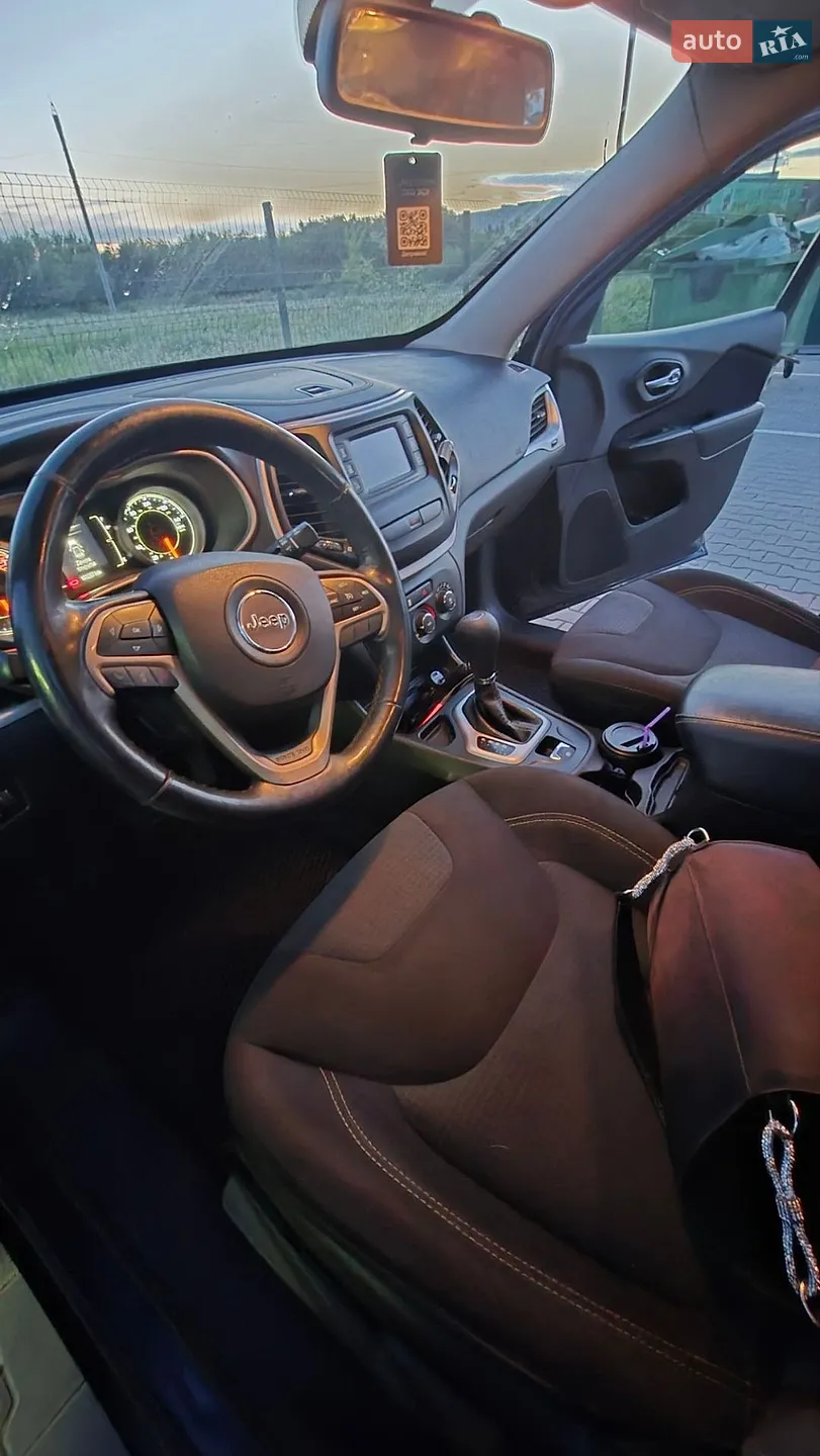 2017 Jeep Cherokee - мініатюра 13