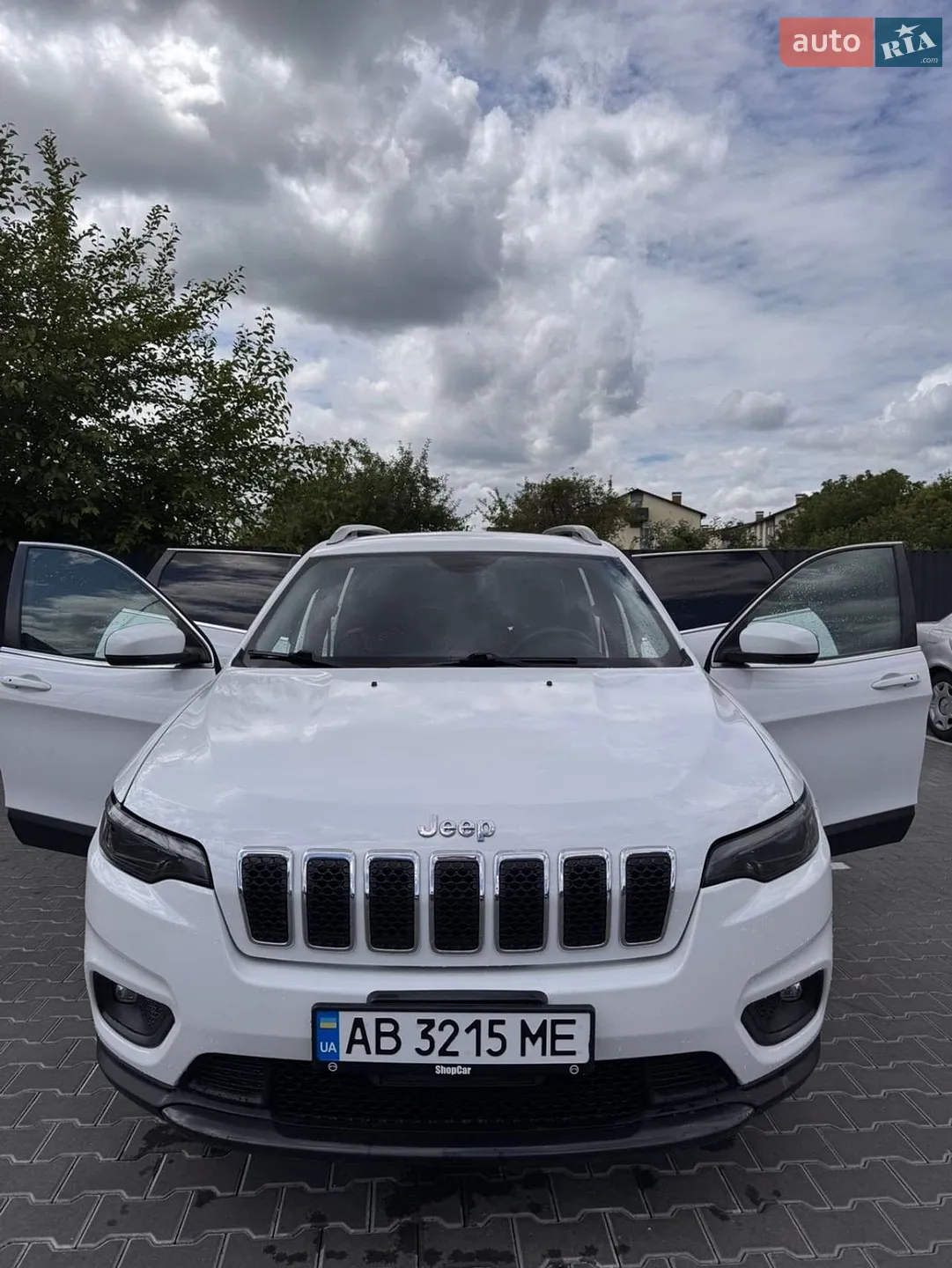2020 Jeep Cherokee - фото 1