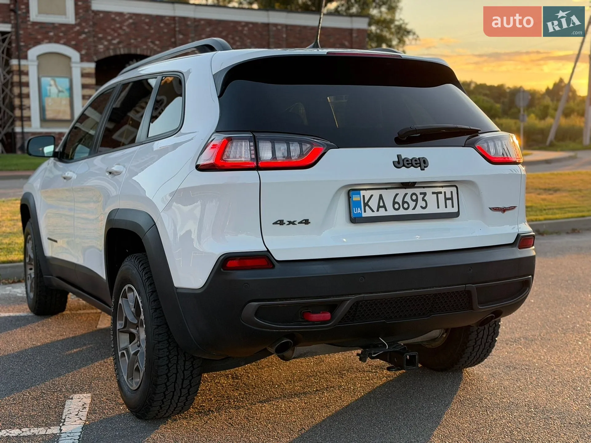 2021 Jeep Cherokee - мініатюра 10