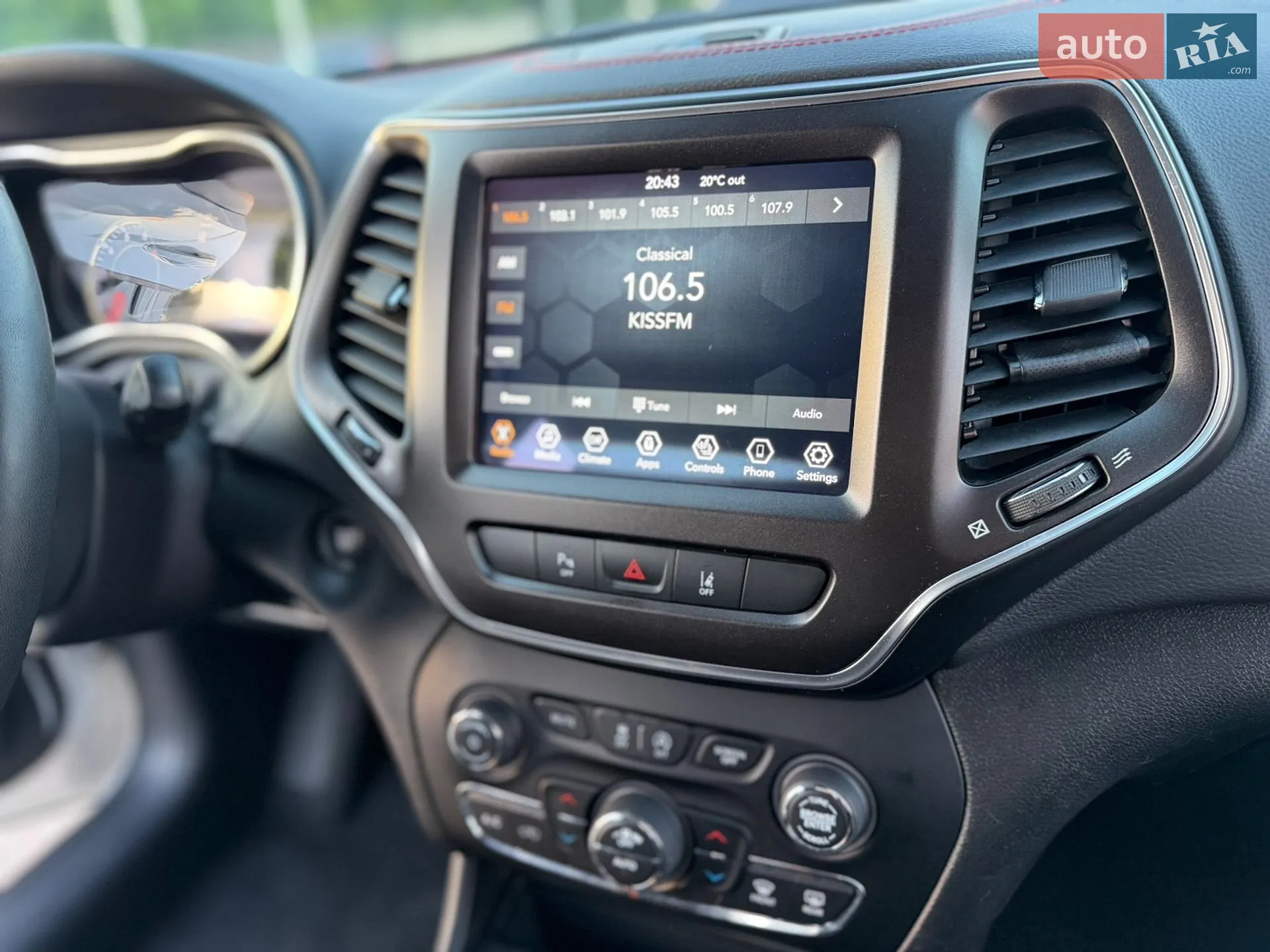 2021 Jeep Cherokee - мініатюра 27