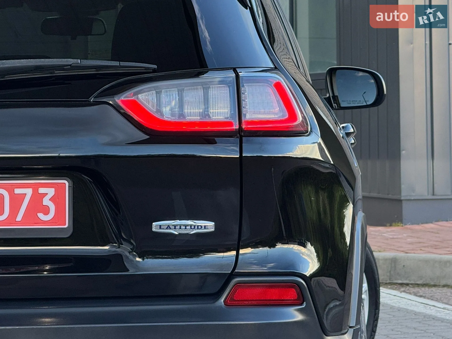 2020 Jeep Cherokee - мініатюра 39