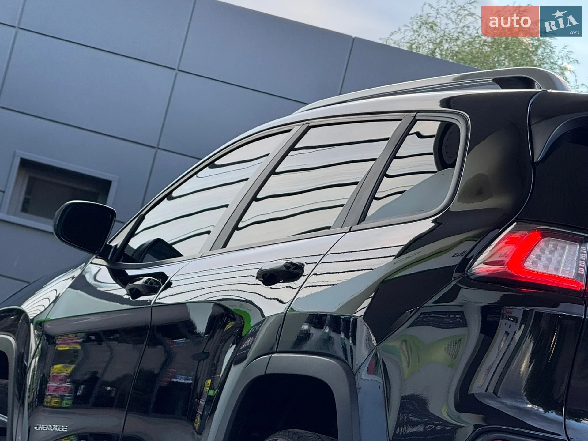 2020 Jeep Cherokee - мініатюра 48