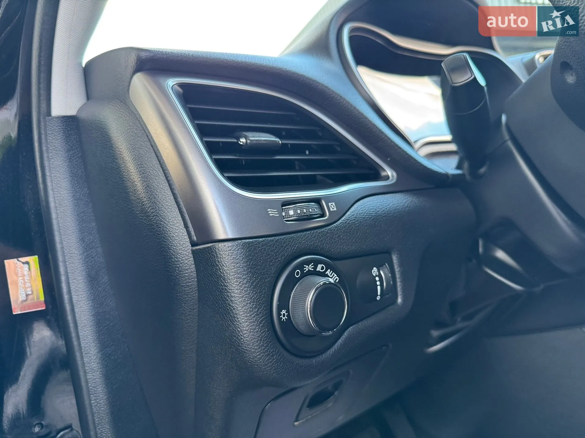 2020 Jeep Cherokee - мініатюра 78