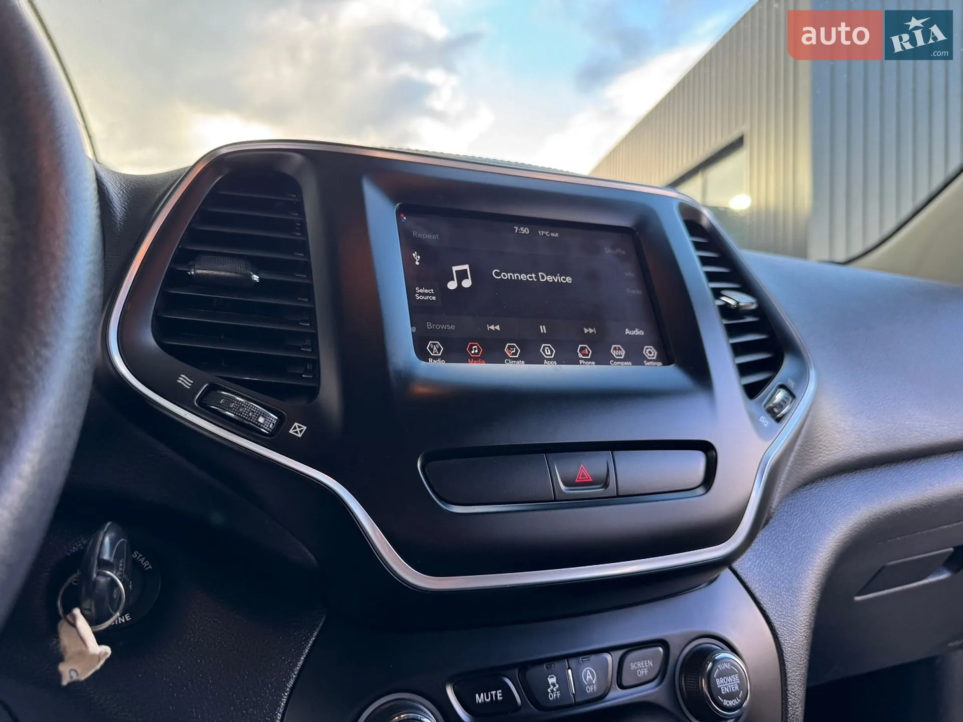 2020 Jeep Cherokee - мініатюра 92