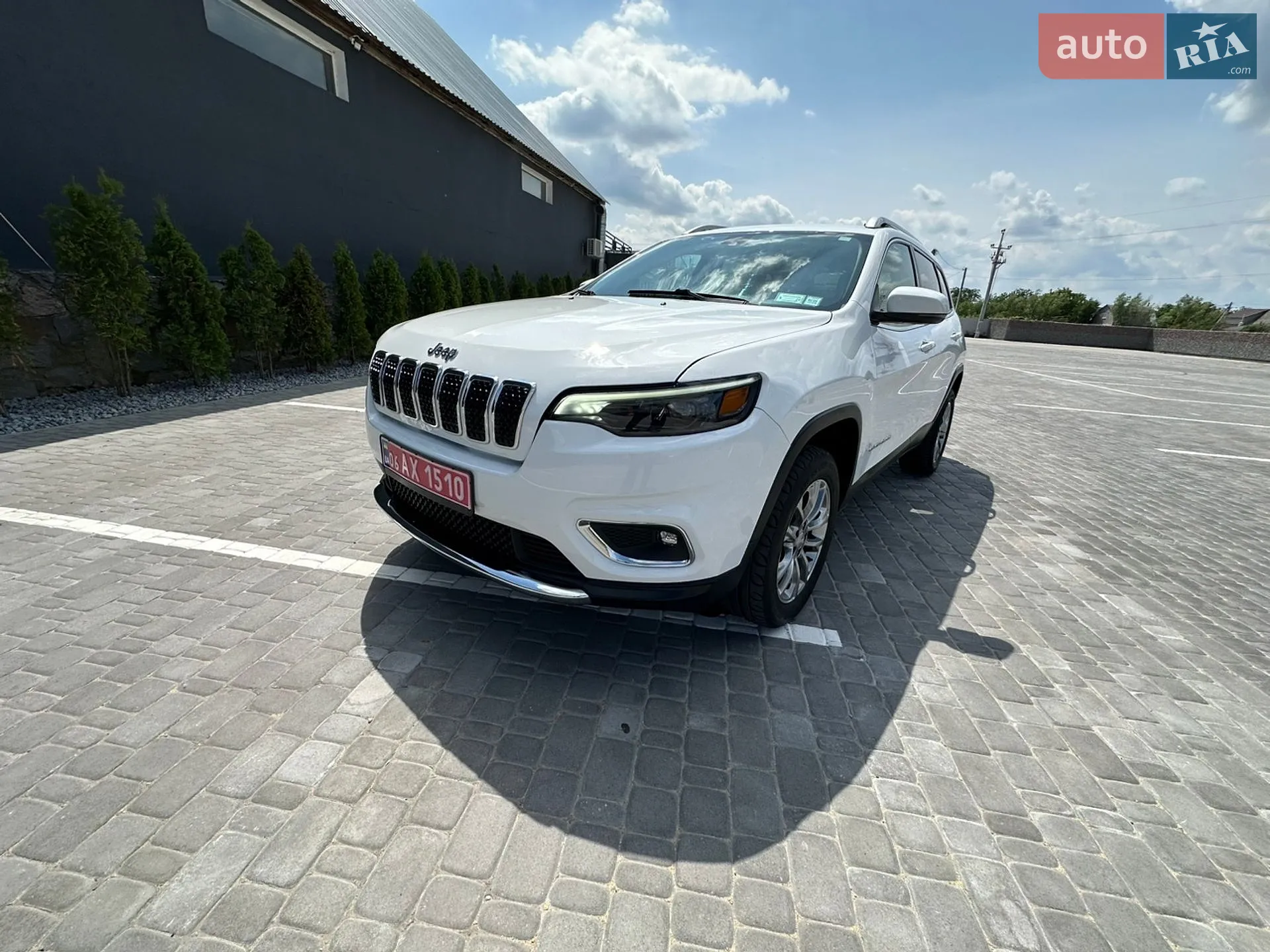 2020 Jeep Cherokee - мініатюра 2
