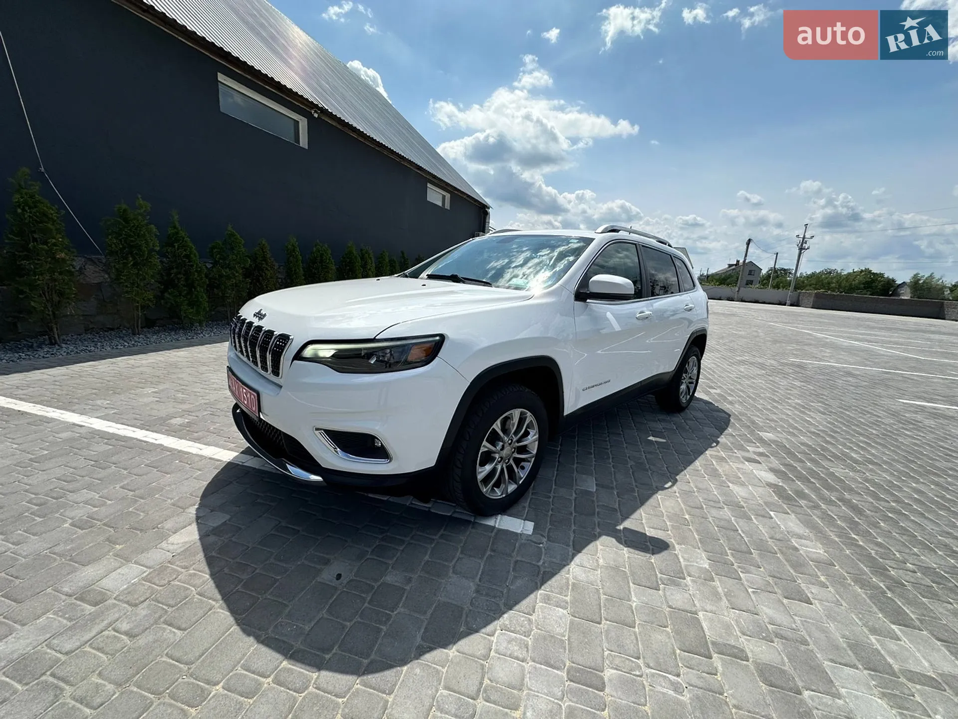2020 Jeep Cherokee - мініатюра 3