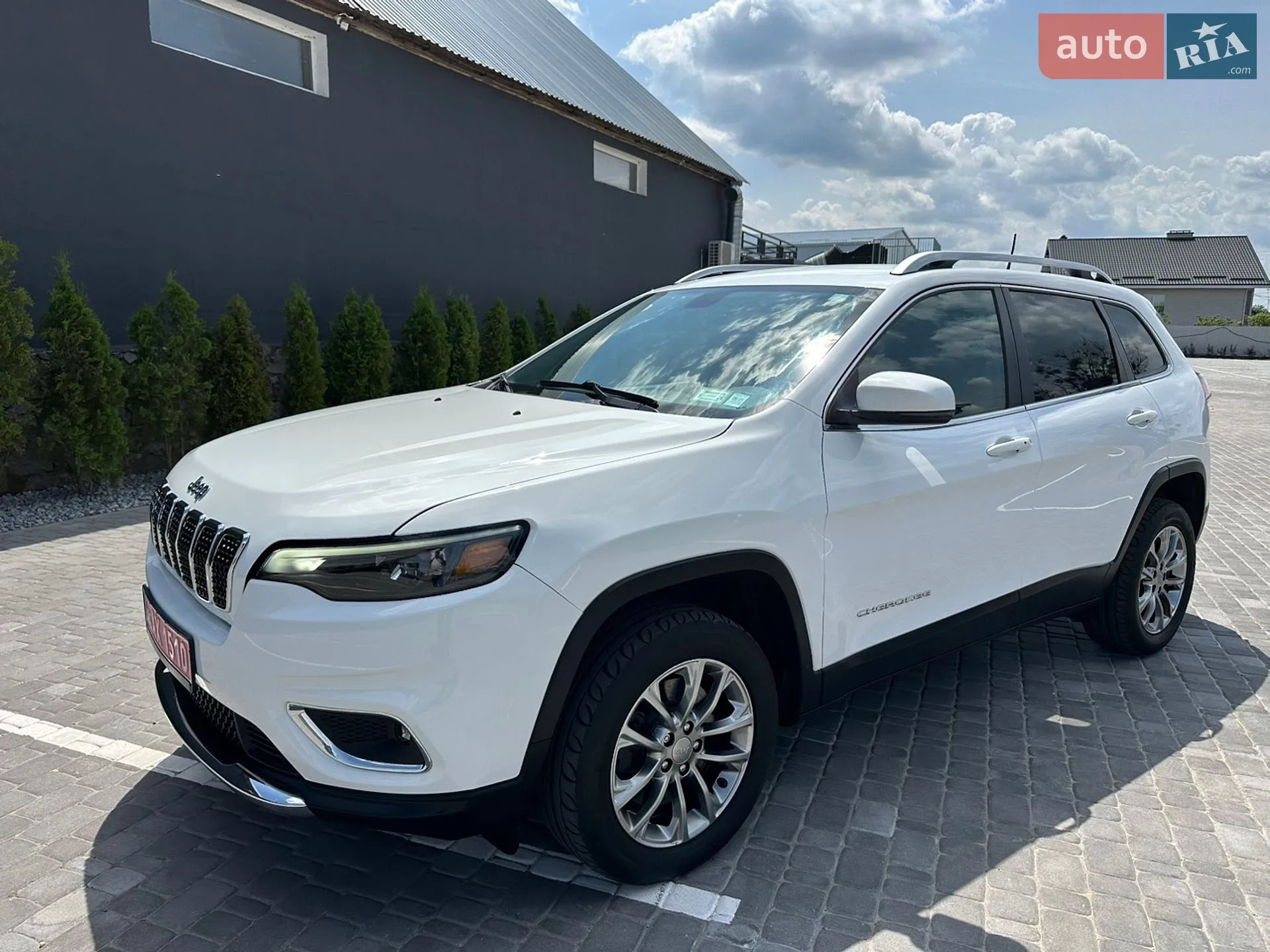 2020 Jeep Cherokee - мініатюра 5