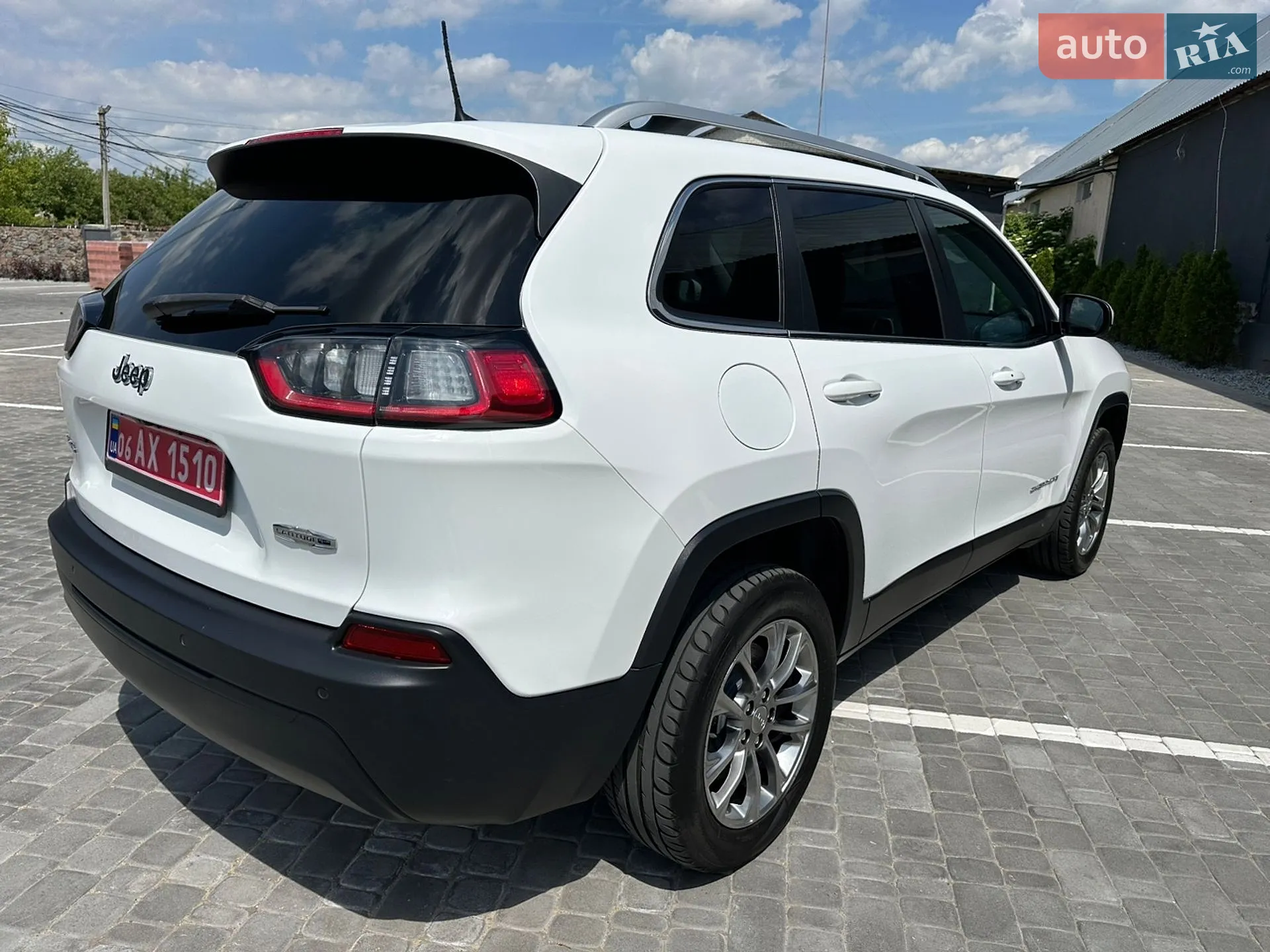 2020 Jeep Cherokee - мініатюра 8