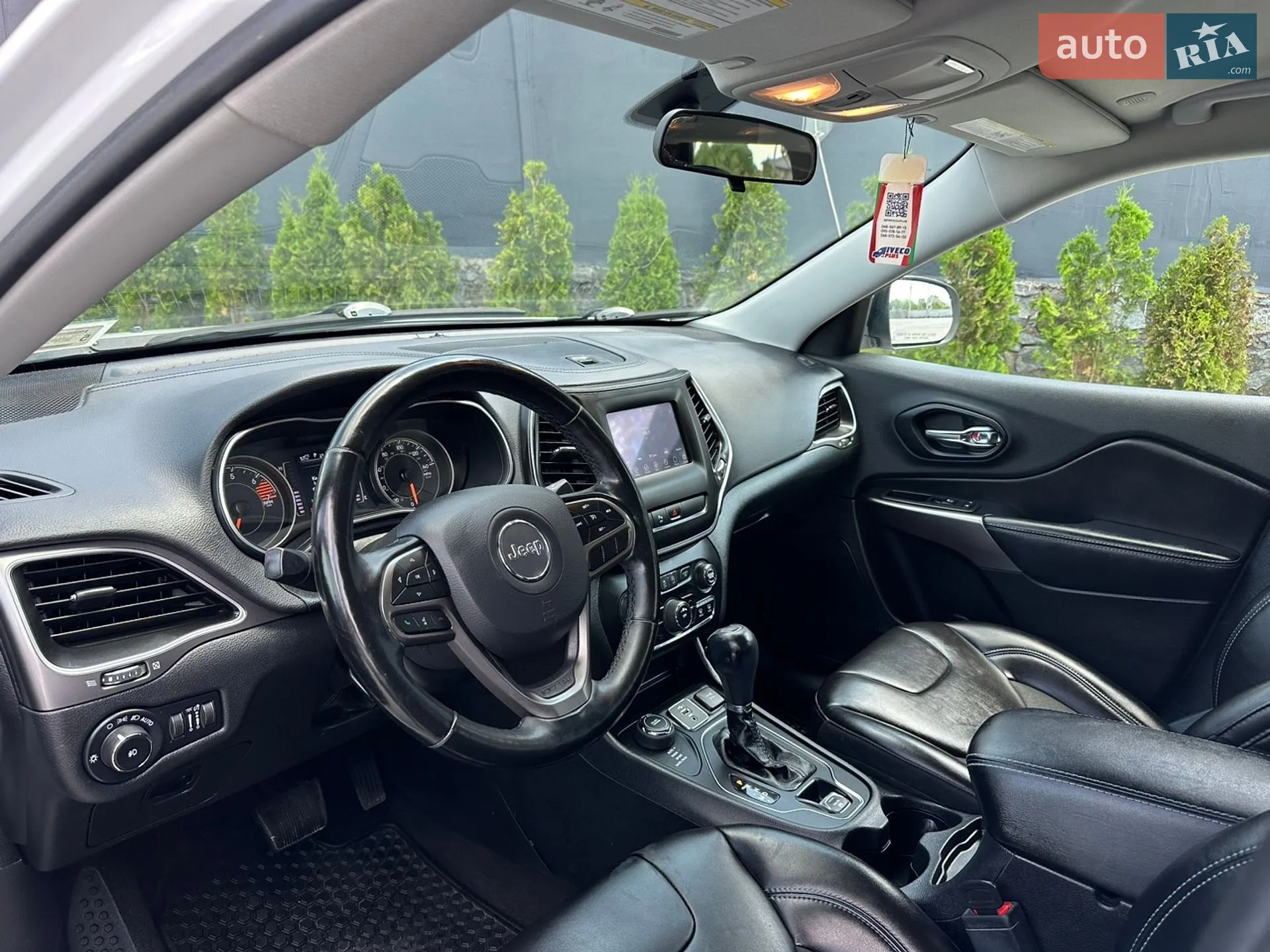 2020 Jeep Cherokee - мініатюра 16