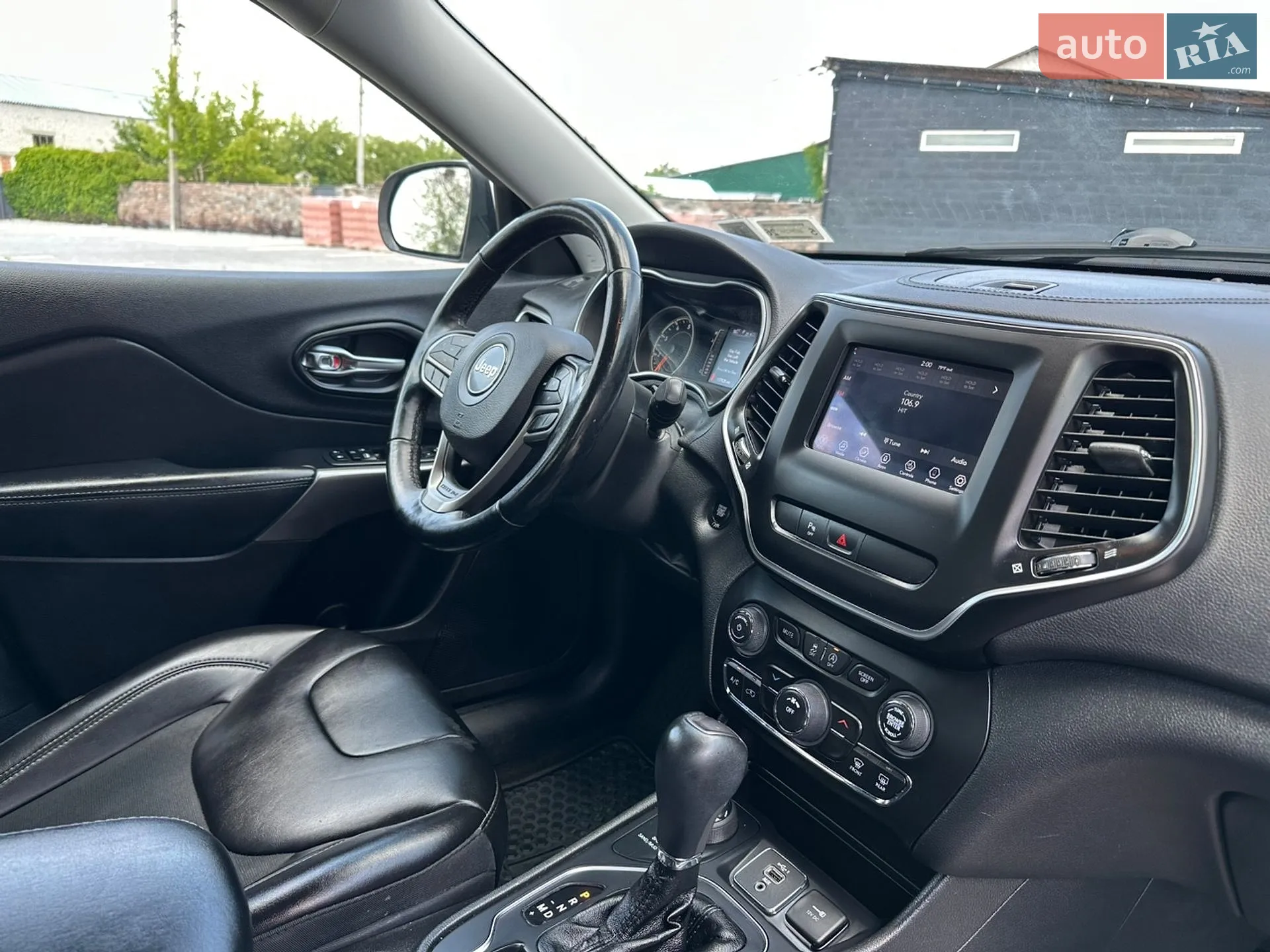 2020 Jeep Cherokee - мініатюра 25