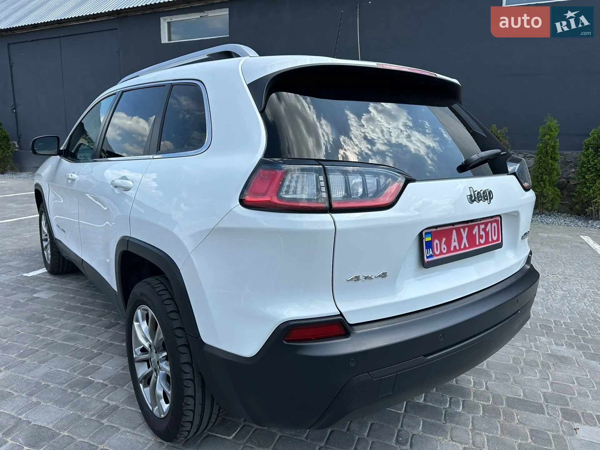 2020 Jeep Cherokee - мініатюра 33