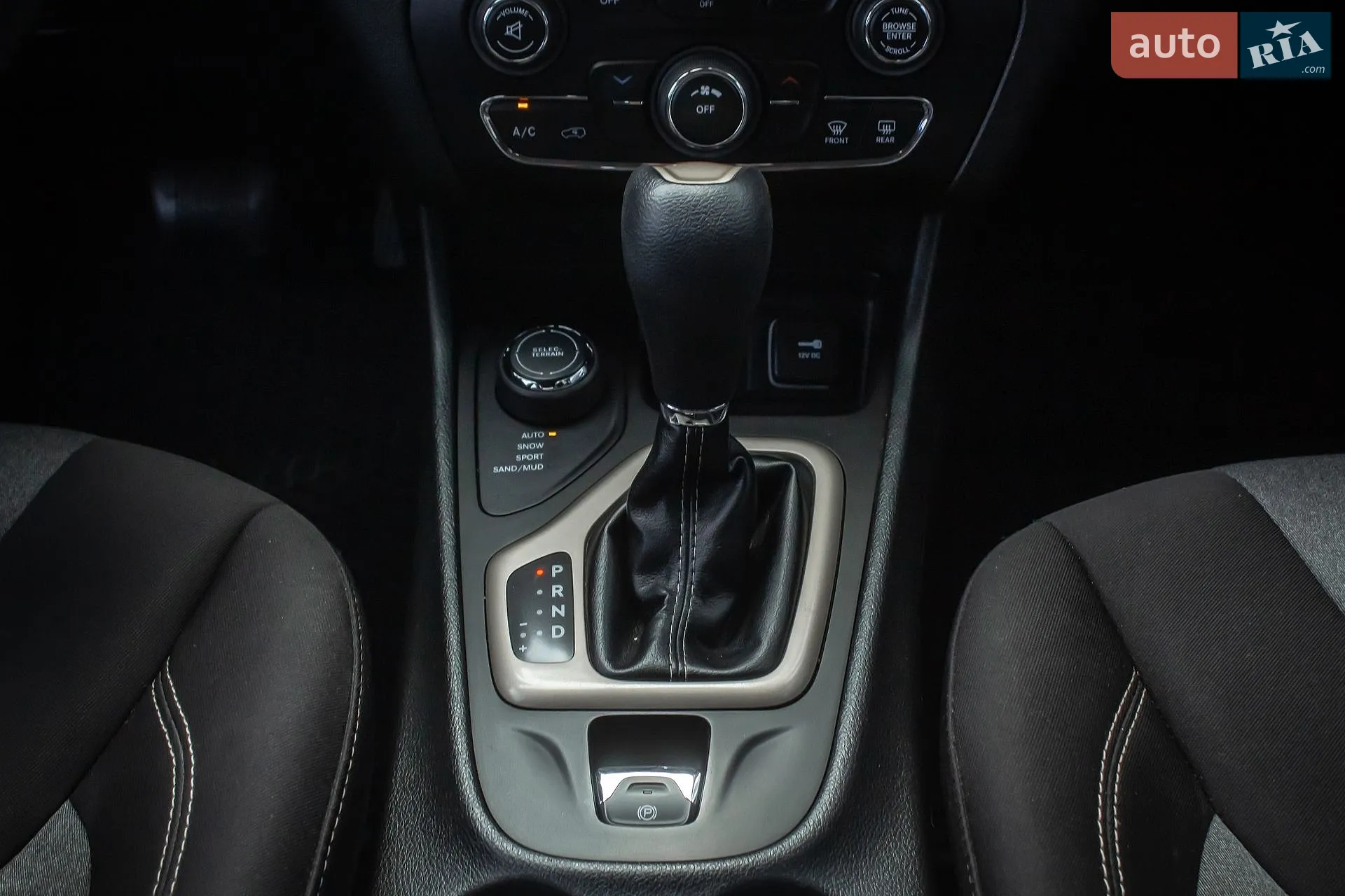 2014 Jeep Cherokee - мініатюра 27