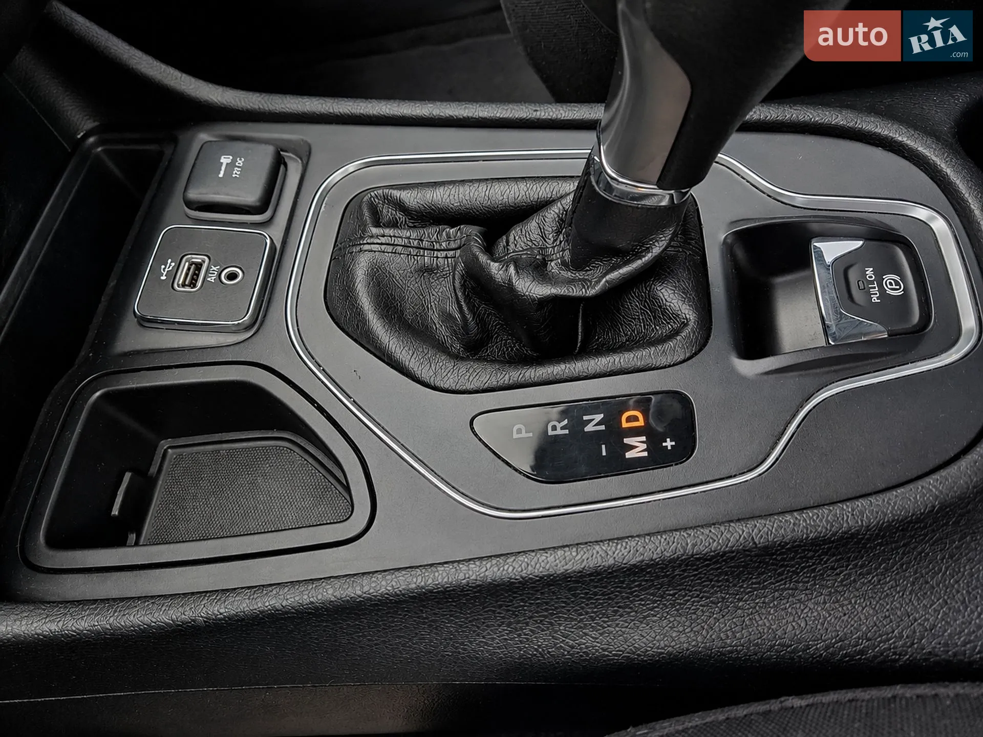 2018 Jeep Cherokee - мініатюра 31