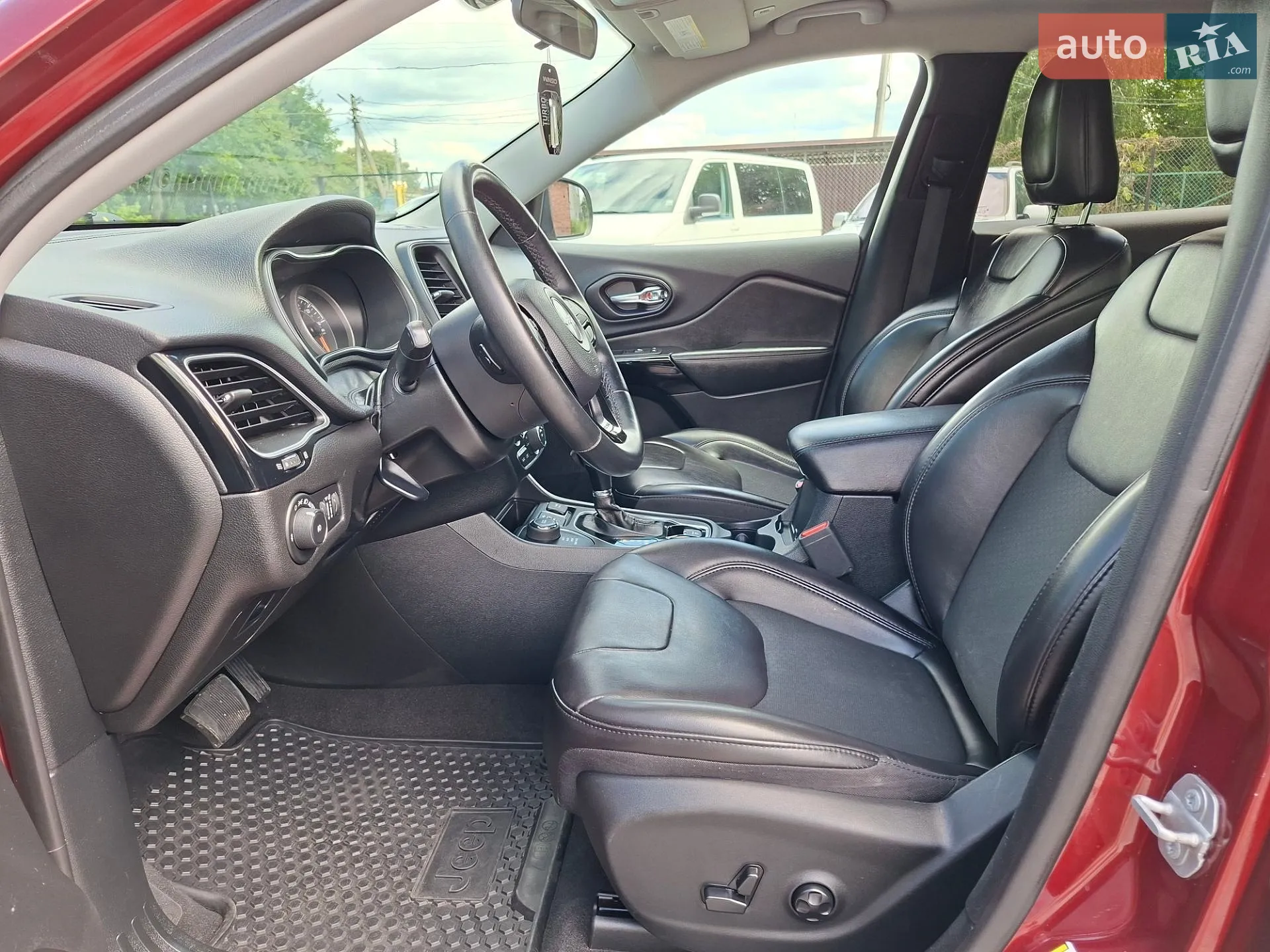2019 Jeep Cherokee - мініатюра 16