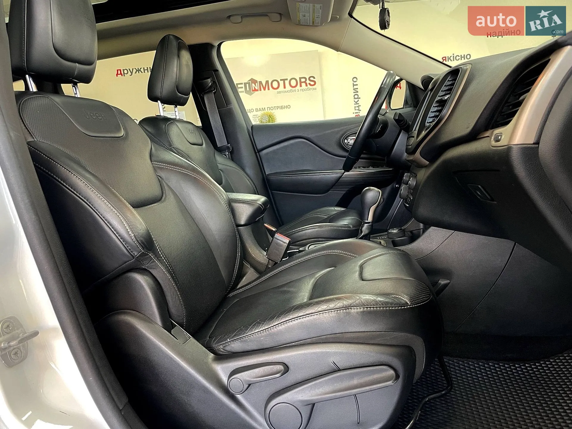 2014 Jeep Cherokee - мініатюра 34