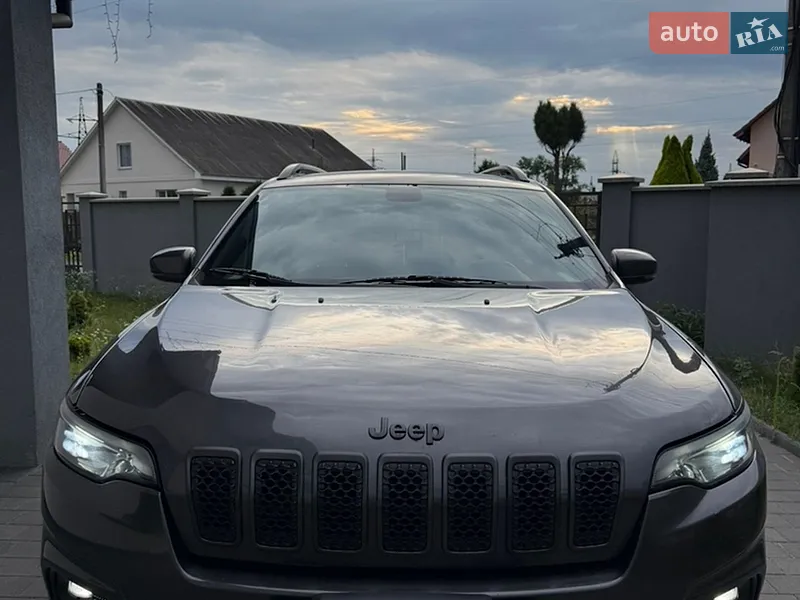 Jeep Cherokee