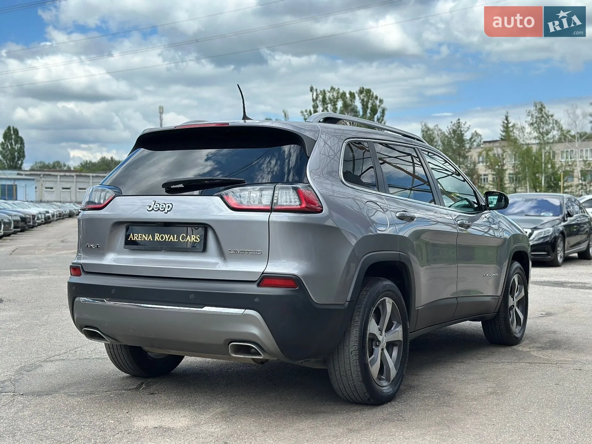 2020 Jeep Cherokee - мініатюра 10