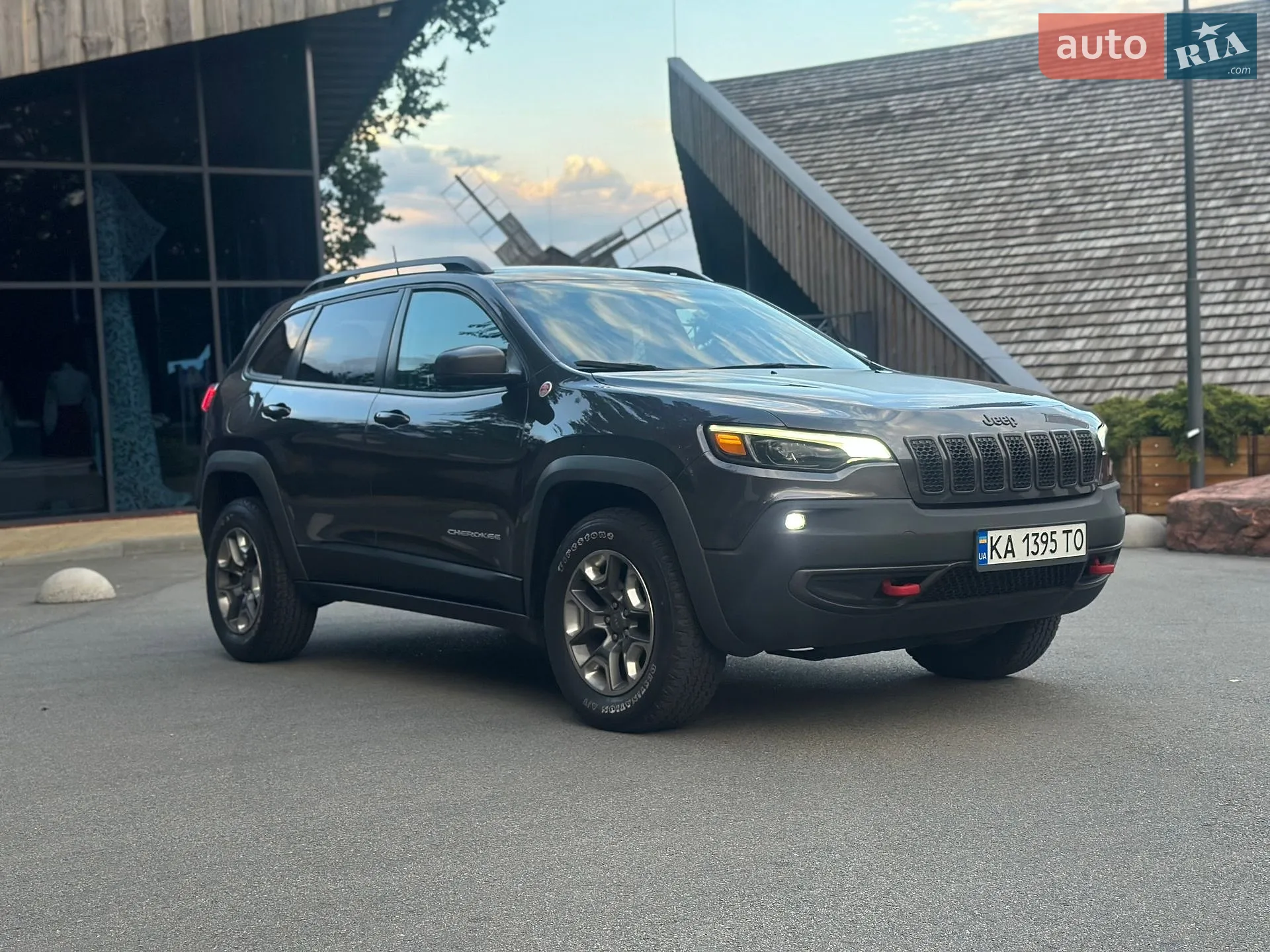 2018 Jeep Cherokee - мініатюра 9