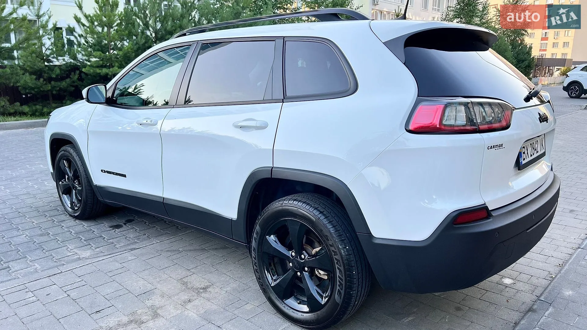2020 Jeep Cherokee - мініатюра 8