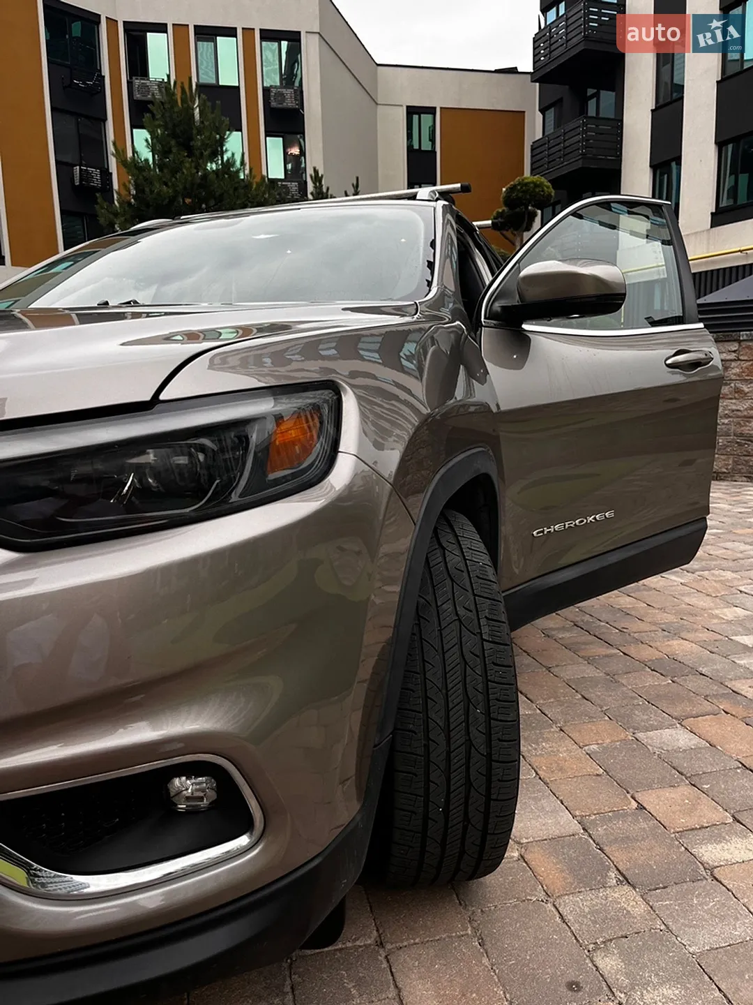 2018 Jeep Cherokee - мініатюра 4