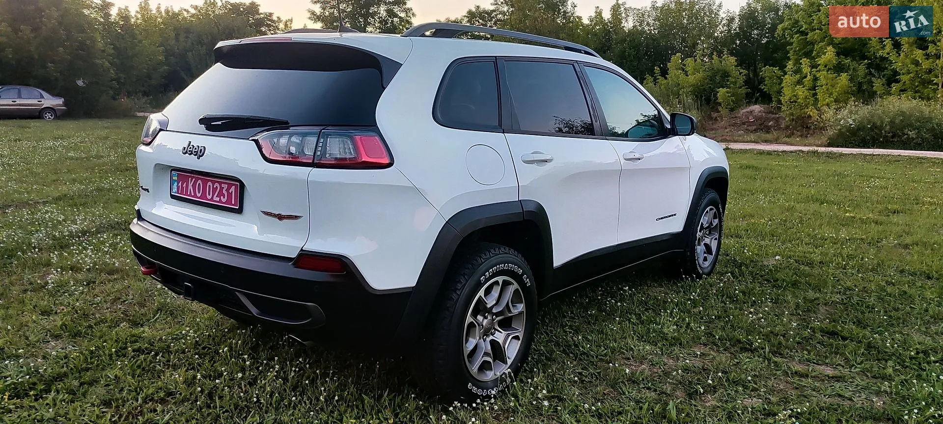 2020 Jeep Cherokee - мініатюра 31