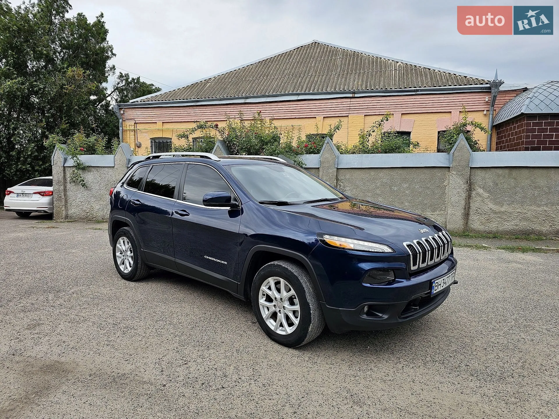 2017 Jeep Cherokee - мініатюра 4