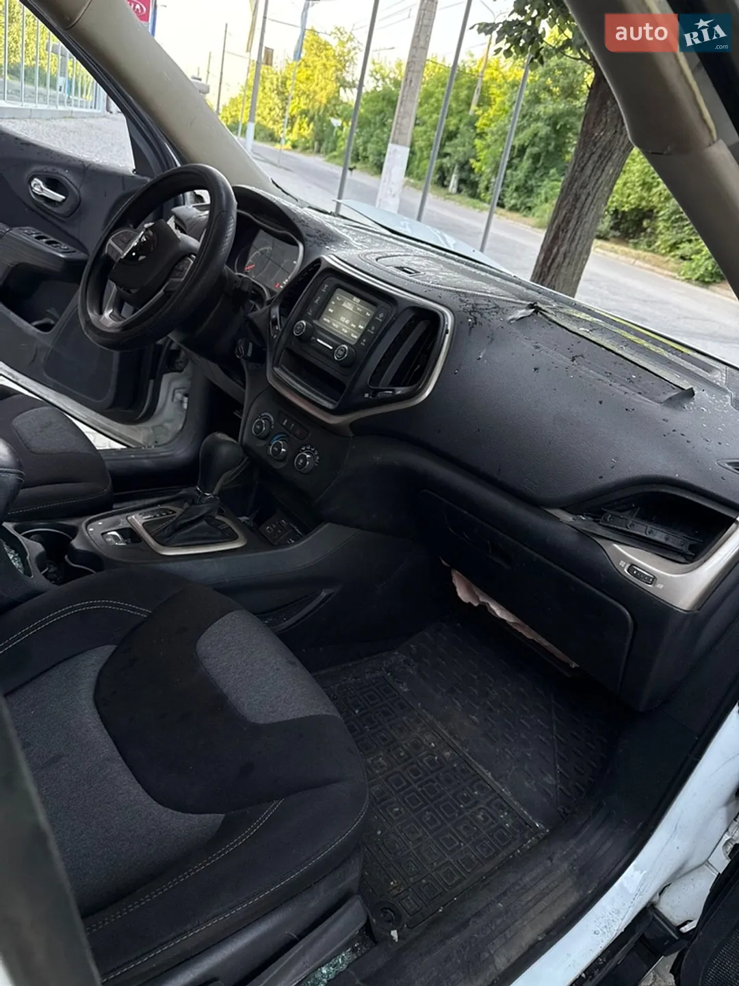 2015 Jeep Cherokee - мініатюра 13