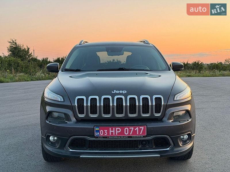 Внедорожник / Кроссовер Jeep Cherokee 2014 в Радивилове
