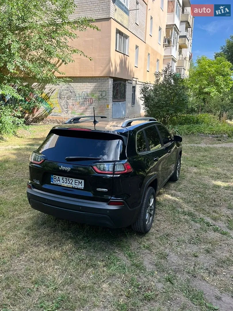 2019 Jeep Cherokee - мініатюра 4