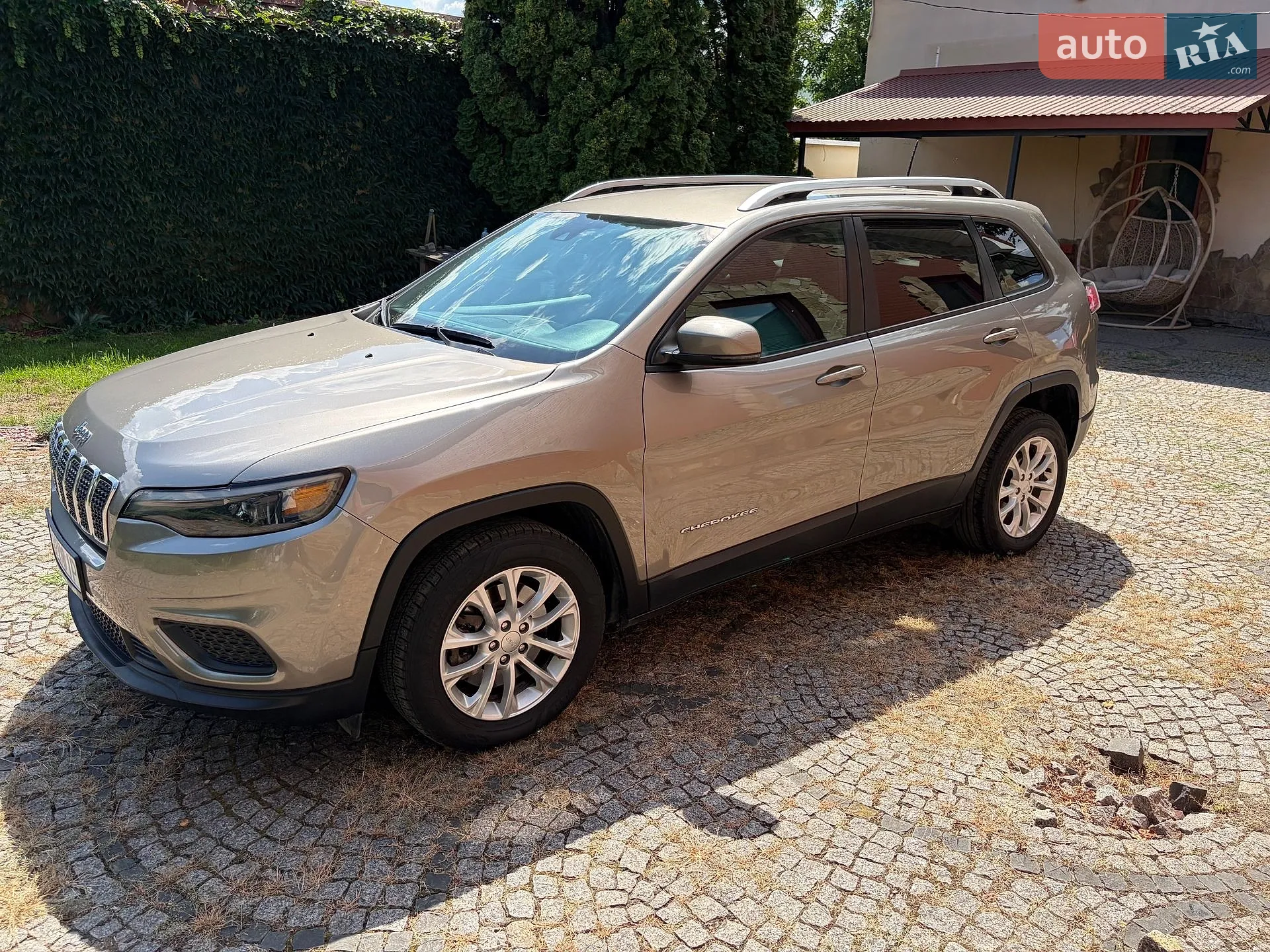 2020 Jeep Cherokee - мініатюра 13