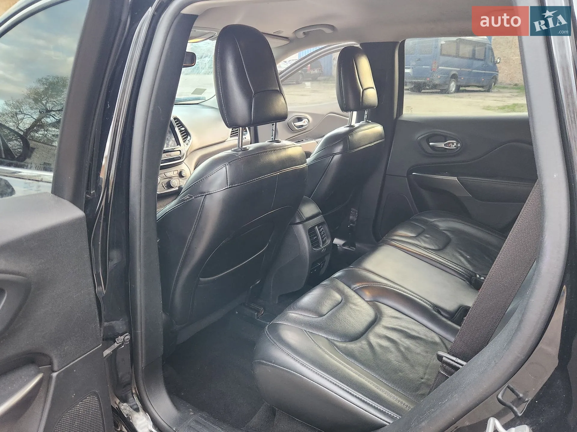 2018 Jeep Cherokee - мініатюра 23