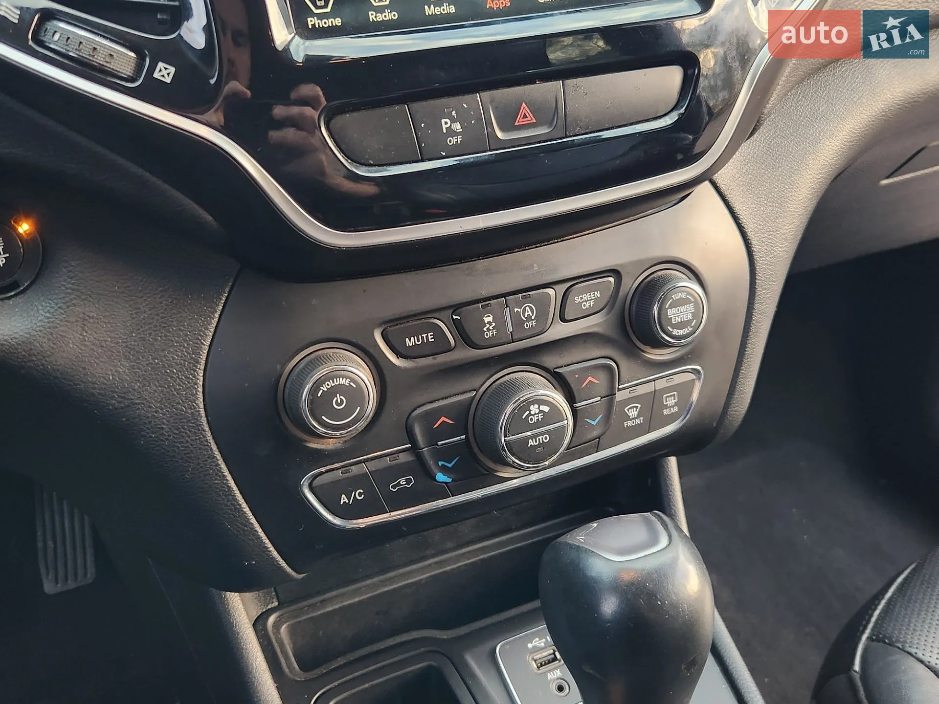 2018 Jeep Cherokee - мініатюра 32