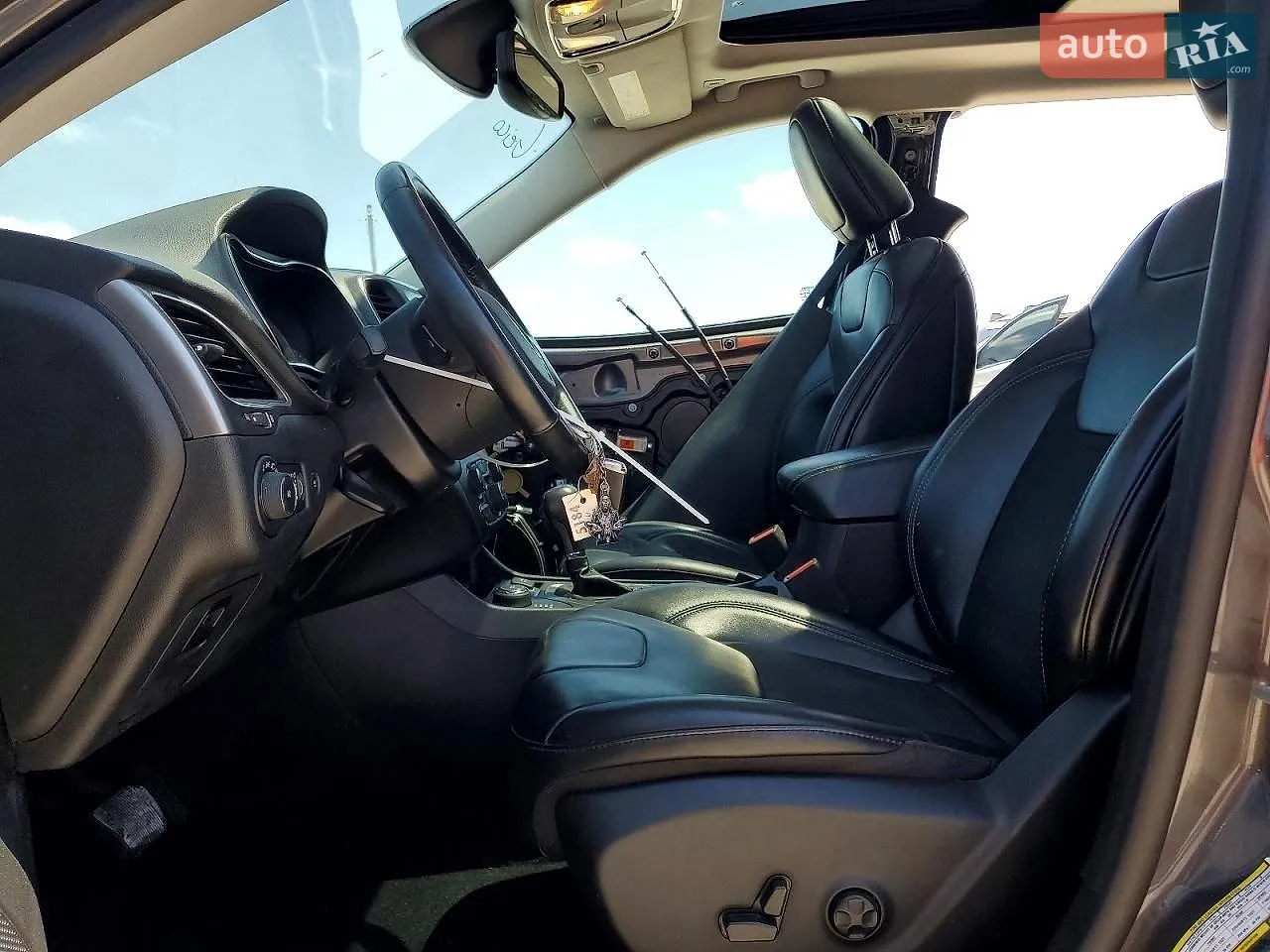 2019 Jeep Cherokee - мініатюра 7