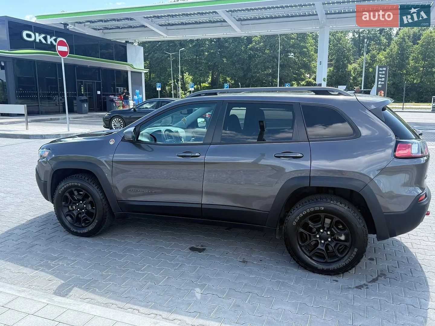 2018 Jeep Cherokee - мініатюра 3