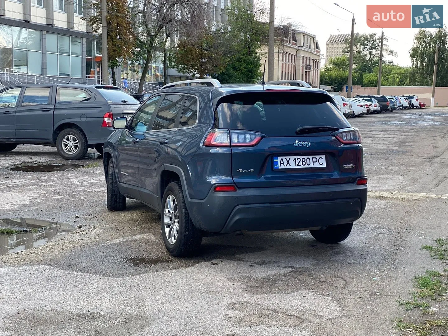 2020 Jeep Cherokee - мініатюра 7