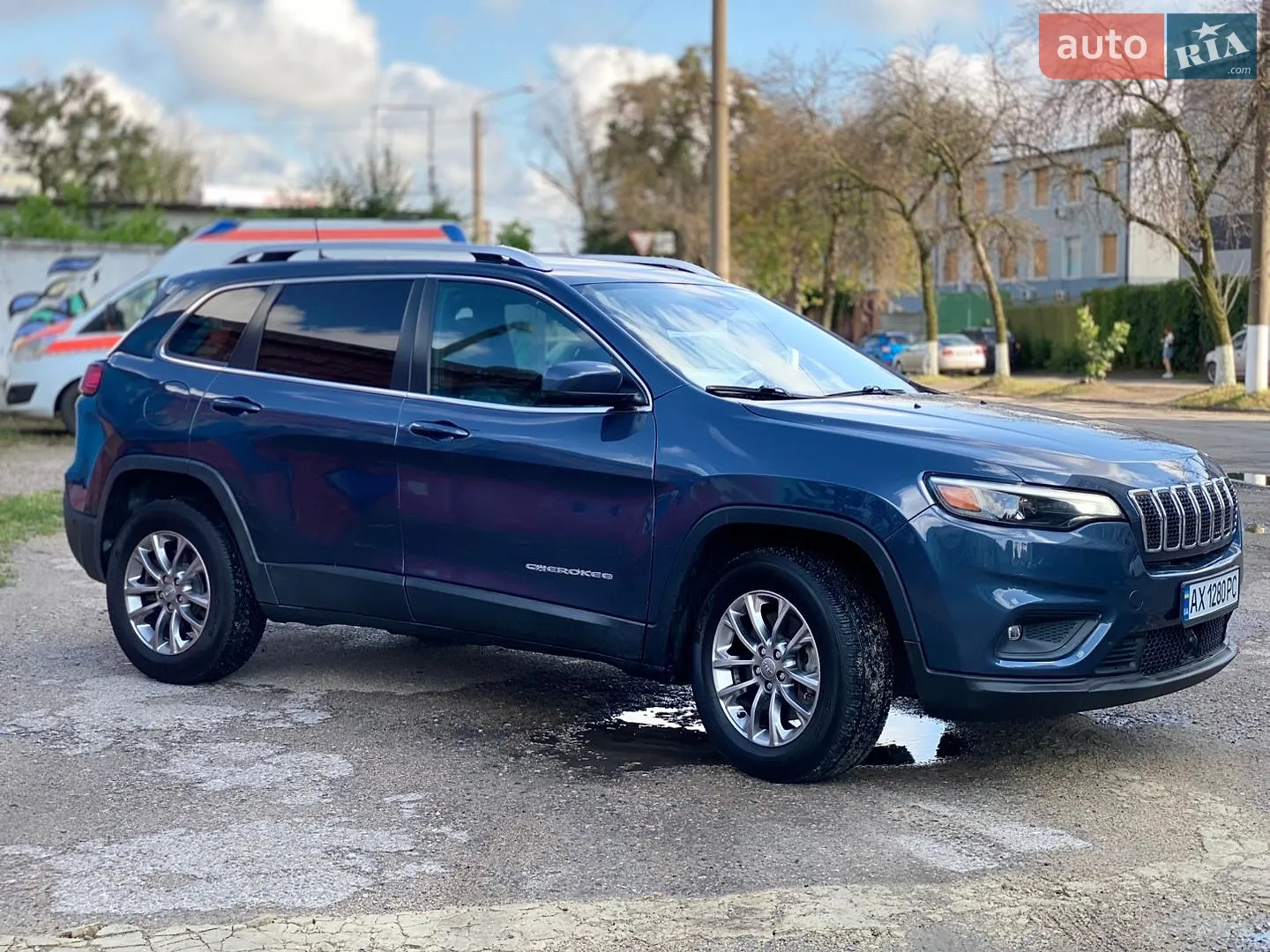 2020 Jeep Cherokee - мініатюра 4
