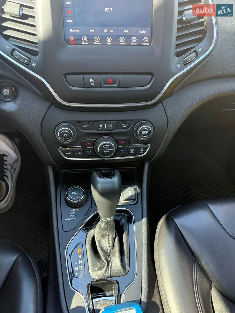 Jeep Cherokee 2019 VIN 1C4PJMLBXLD536919 фото оголошення 21 з 31