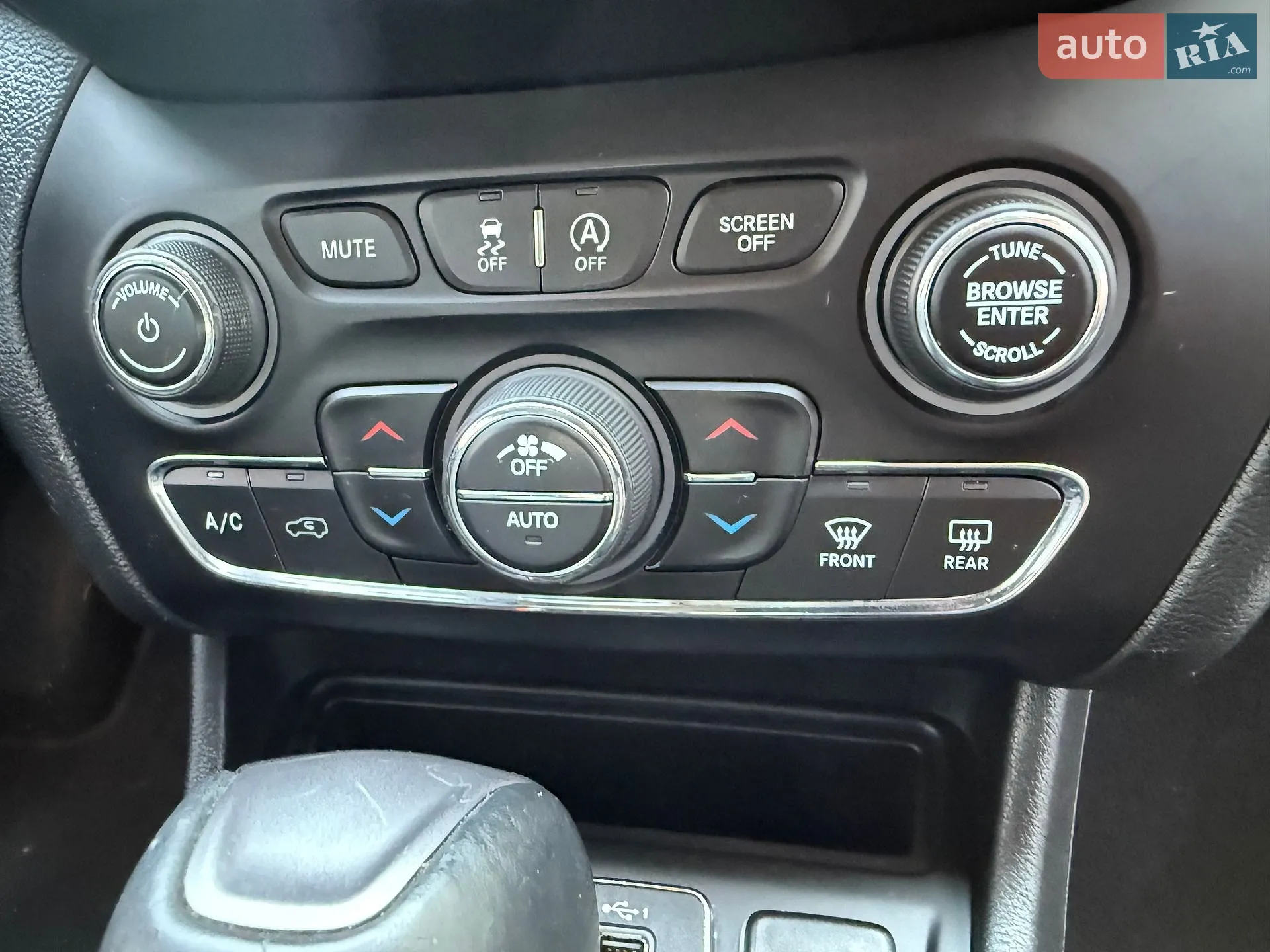 2021 Jeep Cherokee - мініатюра 35