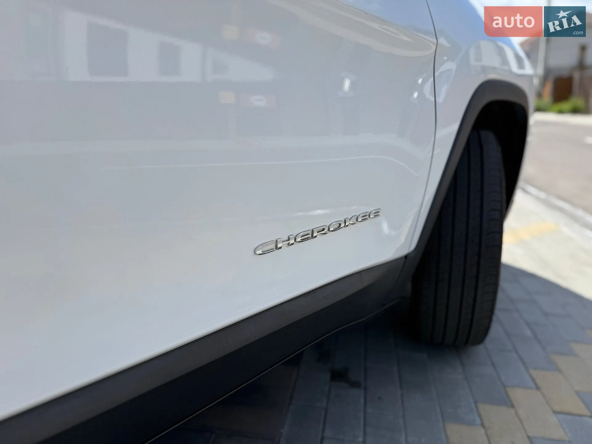 2020 Jeep Cherokee - мініатюра 11