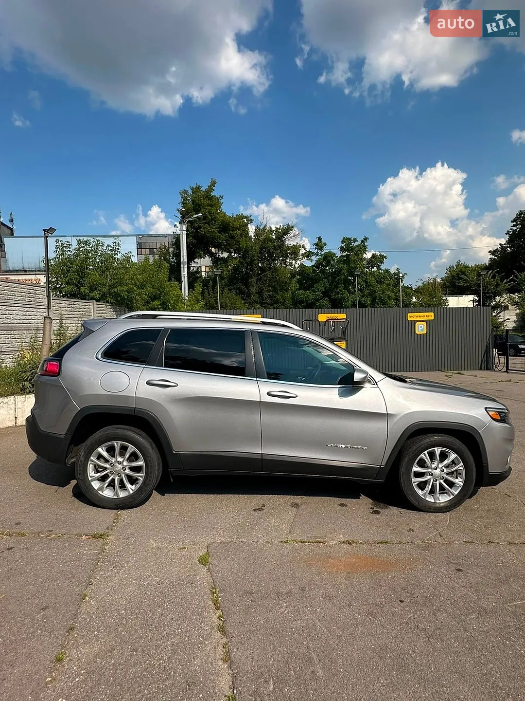 2019 Jeep Cherokee - мініатюра 8