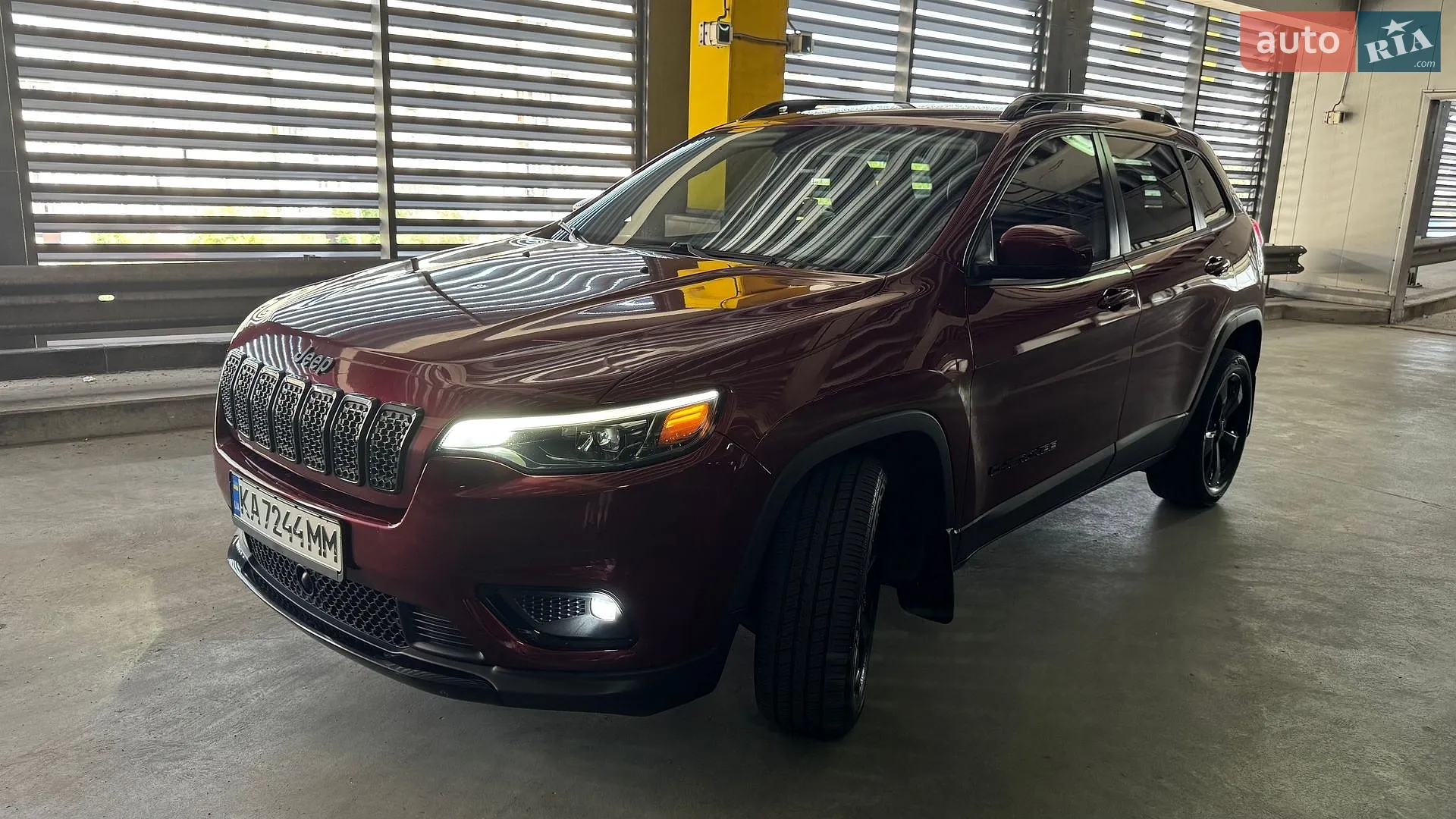 2020 Jeep Cherokee - мініатюра 5