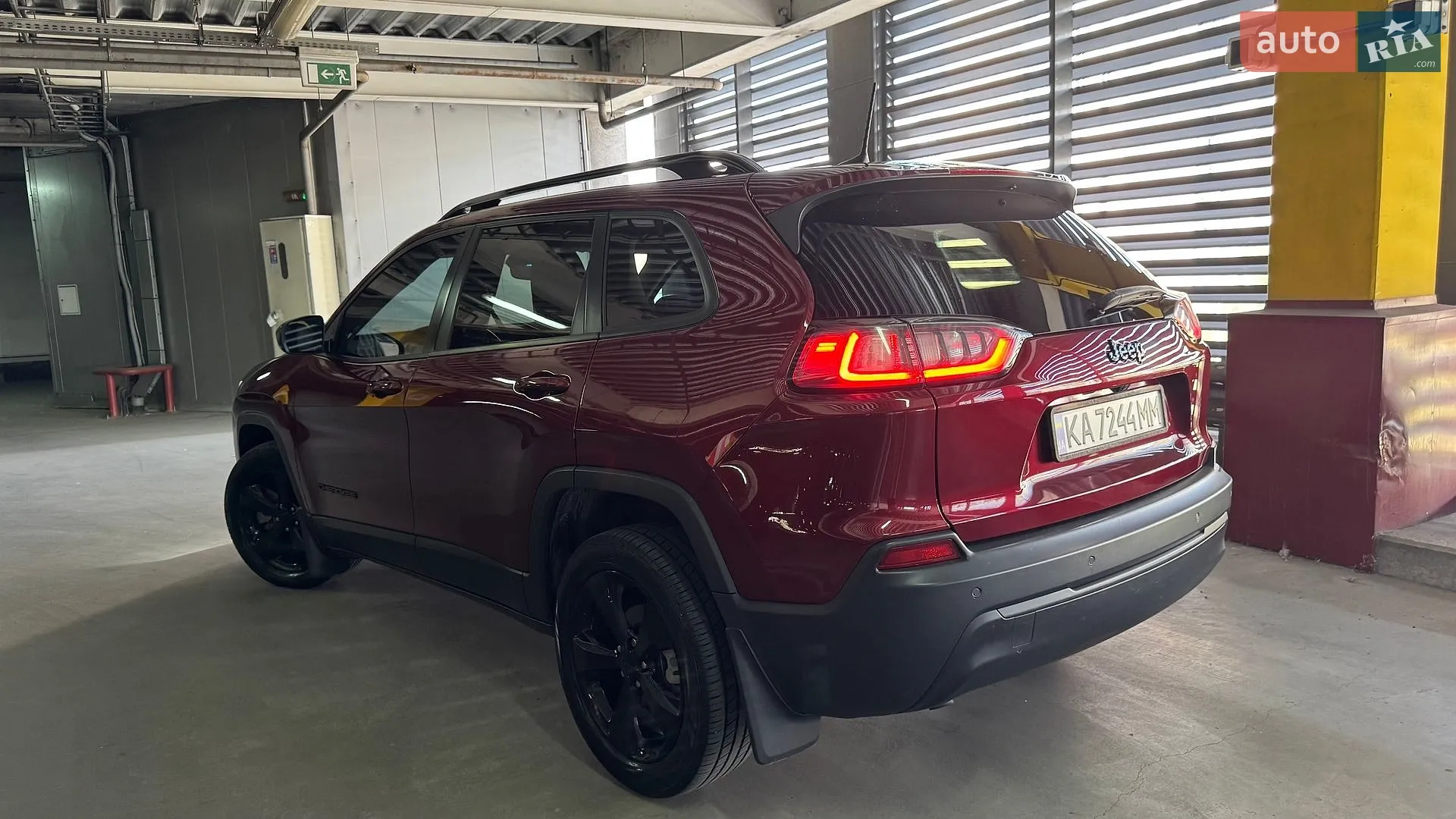 2020 Jeep Cherokee - мініатюра 8