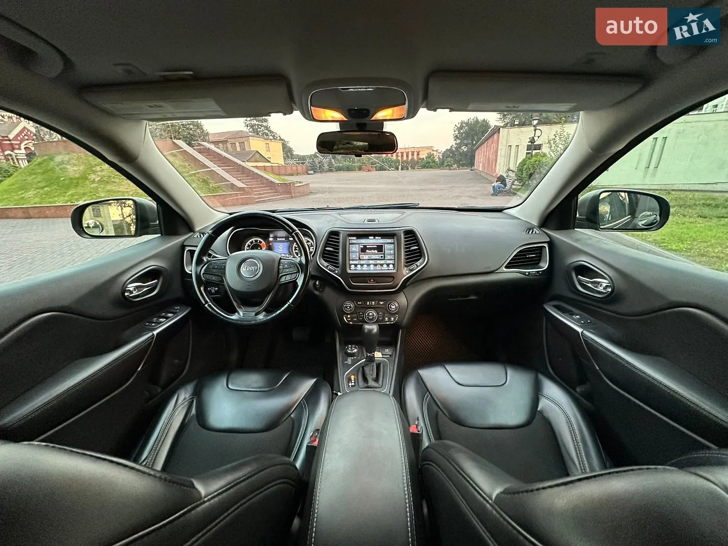 2019 Jeep Cherokee - мініатюра 18