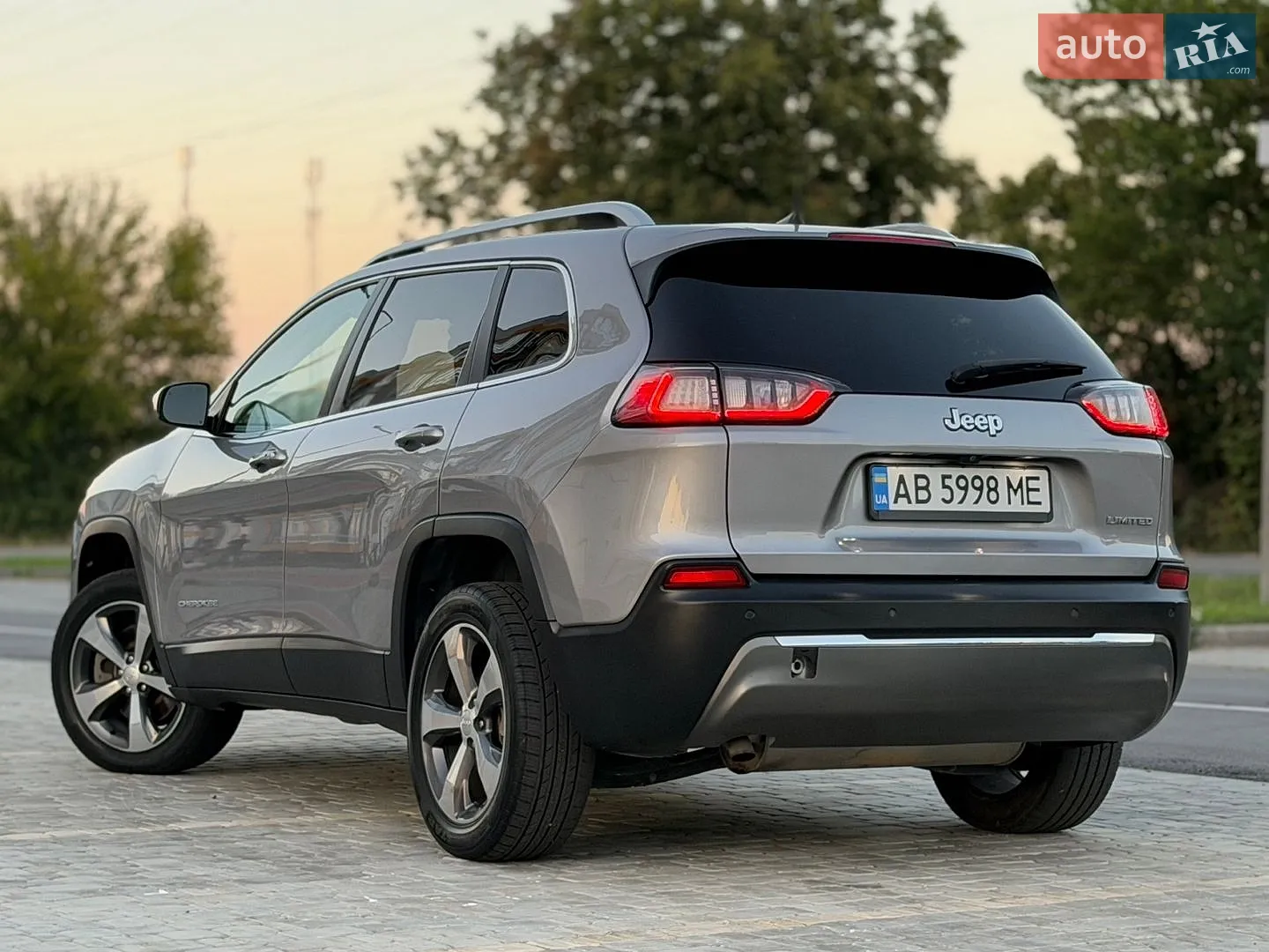 2019 Jeep Cherokee - мініатюра 8