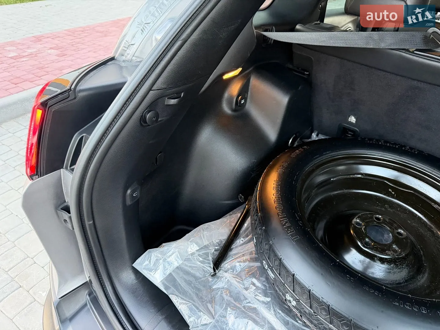2019 Jeep Cherokee - мініатюра 58