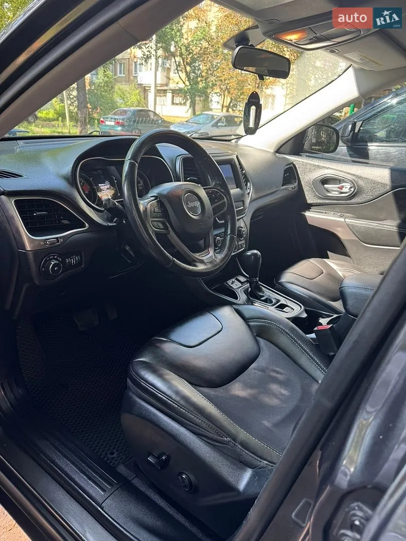 2018 Jeep Cherokee - мініатюра 20